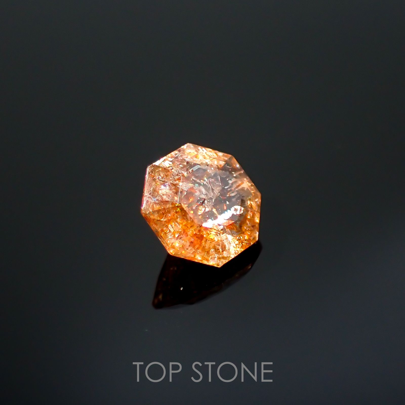 ◇オクタゴンカット◇イリュージョンサンストーン インド産 0.81ct[220115494]6.1x6mm前後