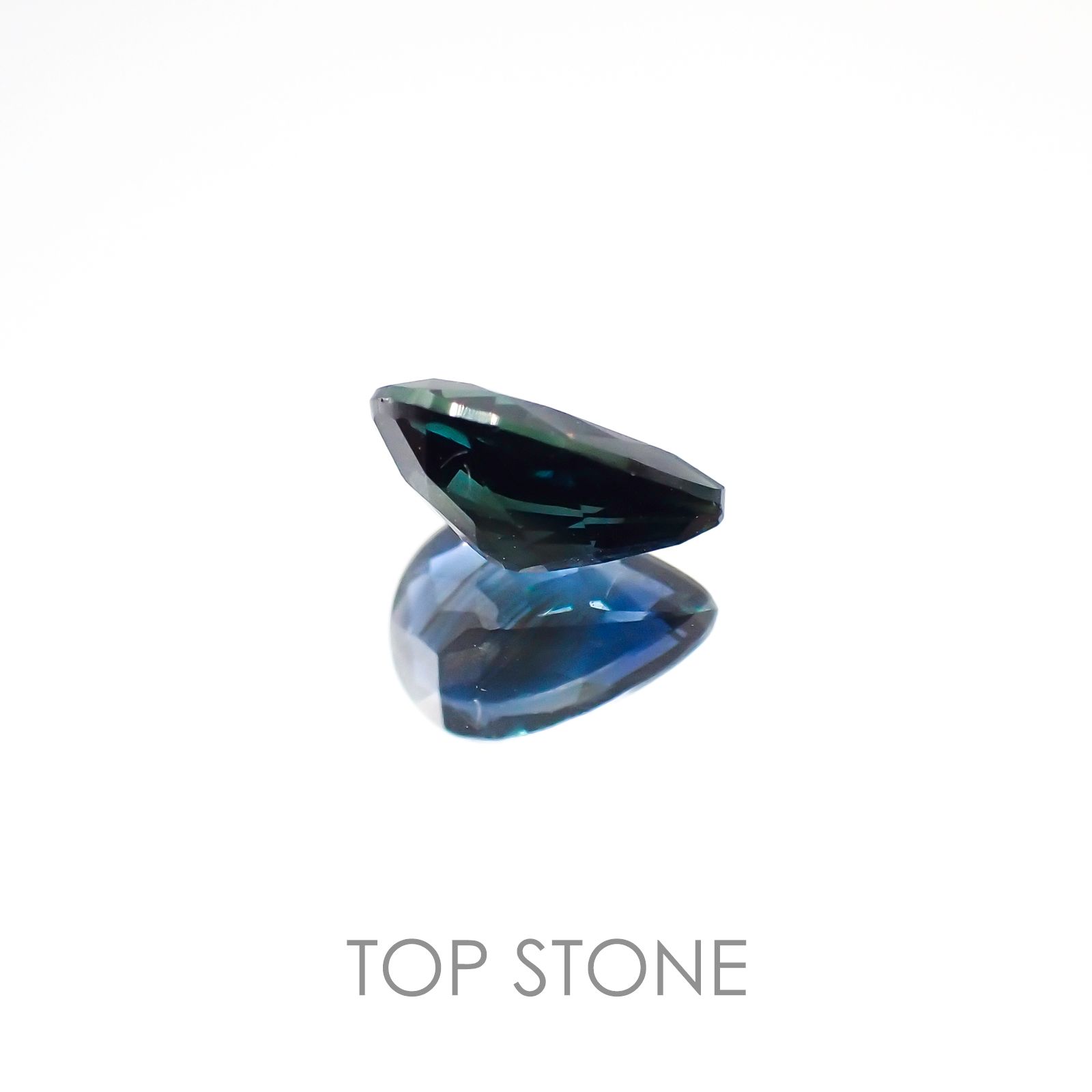 ゴールドシーンサファイア 非加熱 ケニア産 ルース 0.98ct[20107115]7.7×5.1mm前後