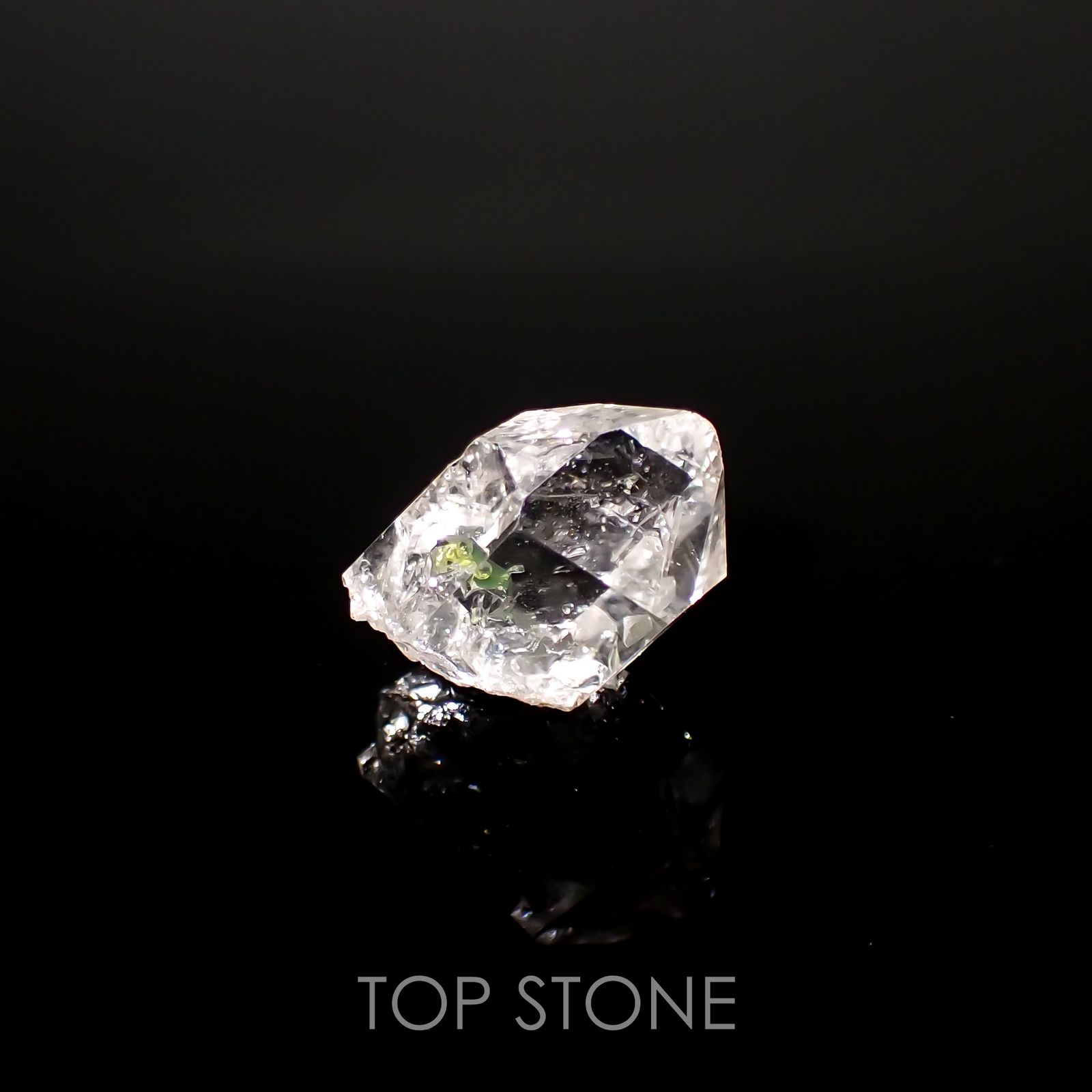 オイルインクォーツ 原石パキスタン産 10.06ct[220515870]15.5x11.2mm前後