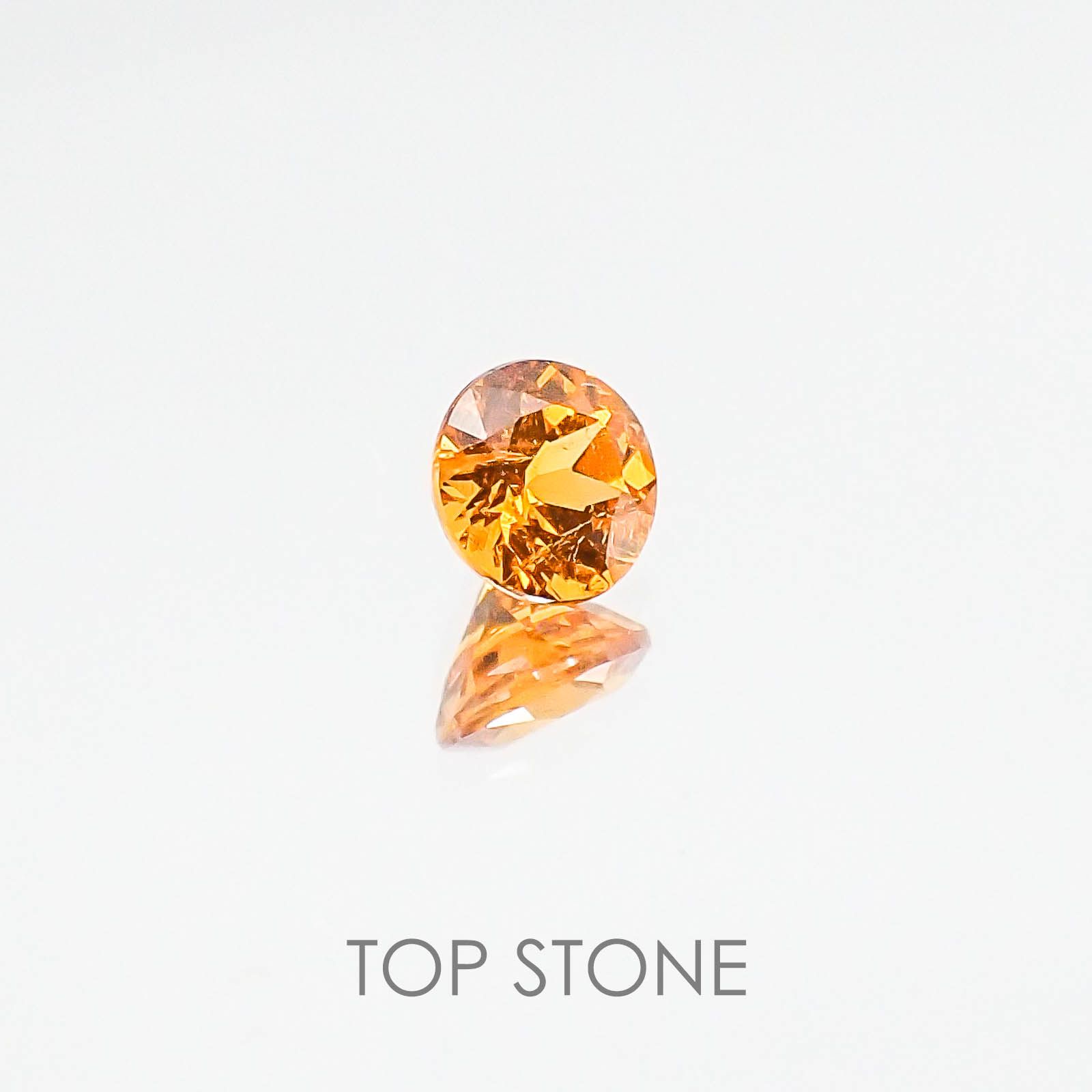 スペサルティンガーネット マンダリンオレンジカラー(宝石名スペサルティン・ガーネット) ケニア産 0.33ct 識別済[20084400]3.9×3.9mm前後