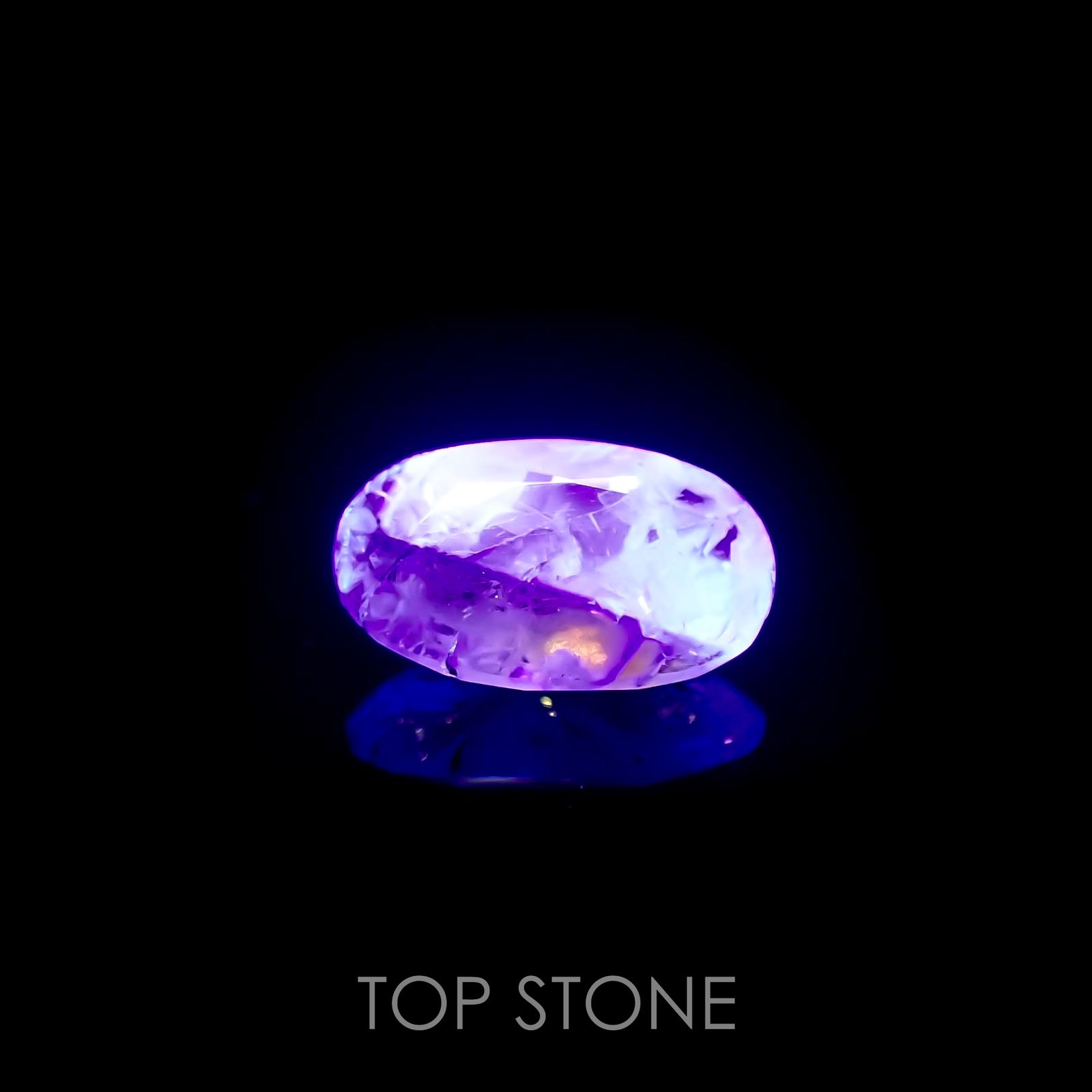 ジョハチドーライト(宝石名ジョハチドライト) ビルマ産 0.632ct ソ付(彩珠)[19111454]7×4mm前後