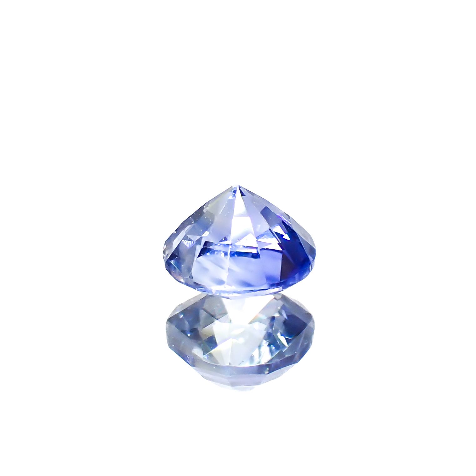 アイスブルーサファイア スリランカ産 0.47ct[240828654]4.4x4.4mm前後