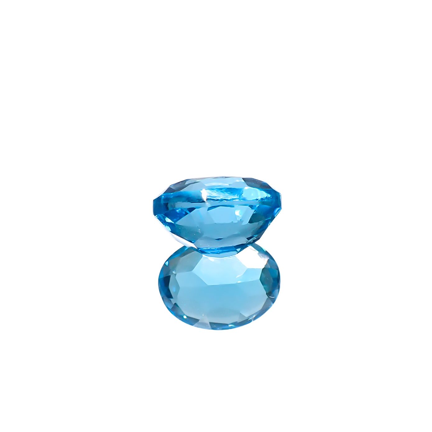 スイスブルートパーズ ブラジル産 2.12ct [241229574]8.2x6.3mm前後