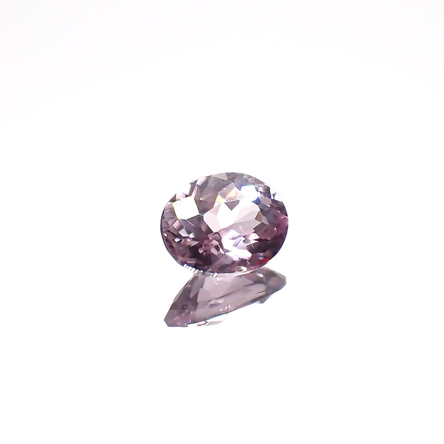 カラーシフト ピンクダイアスポア アフガニスタン産 0.69ct[240326994]6.4x5mm前後