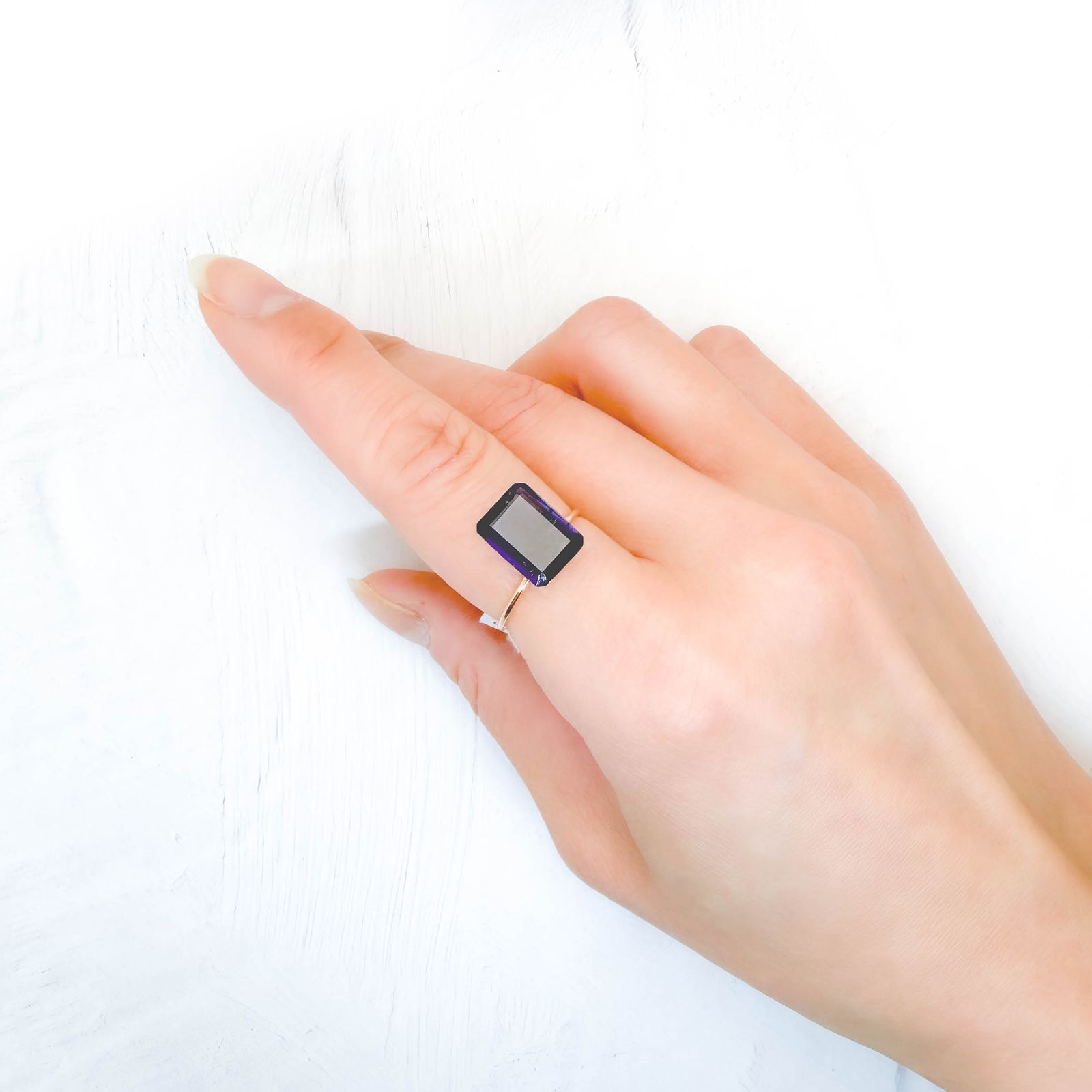 アイオライトサンストーン インド/ブラジル産 3.00ct / 11.6x8.6mm前後 [260231662]