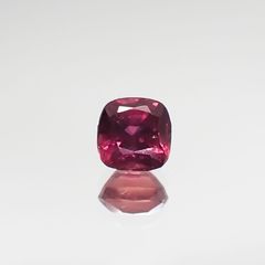 ルビー 非加熱(宝石名ルビー) マダガスカル産 0.30ct 識別済[210711715]3.4×3.4mm前後