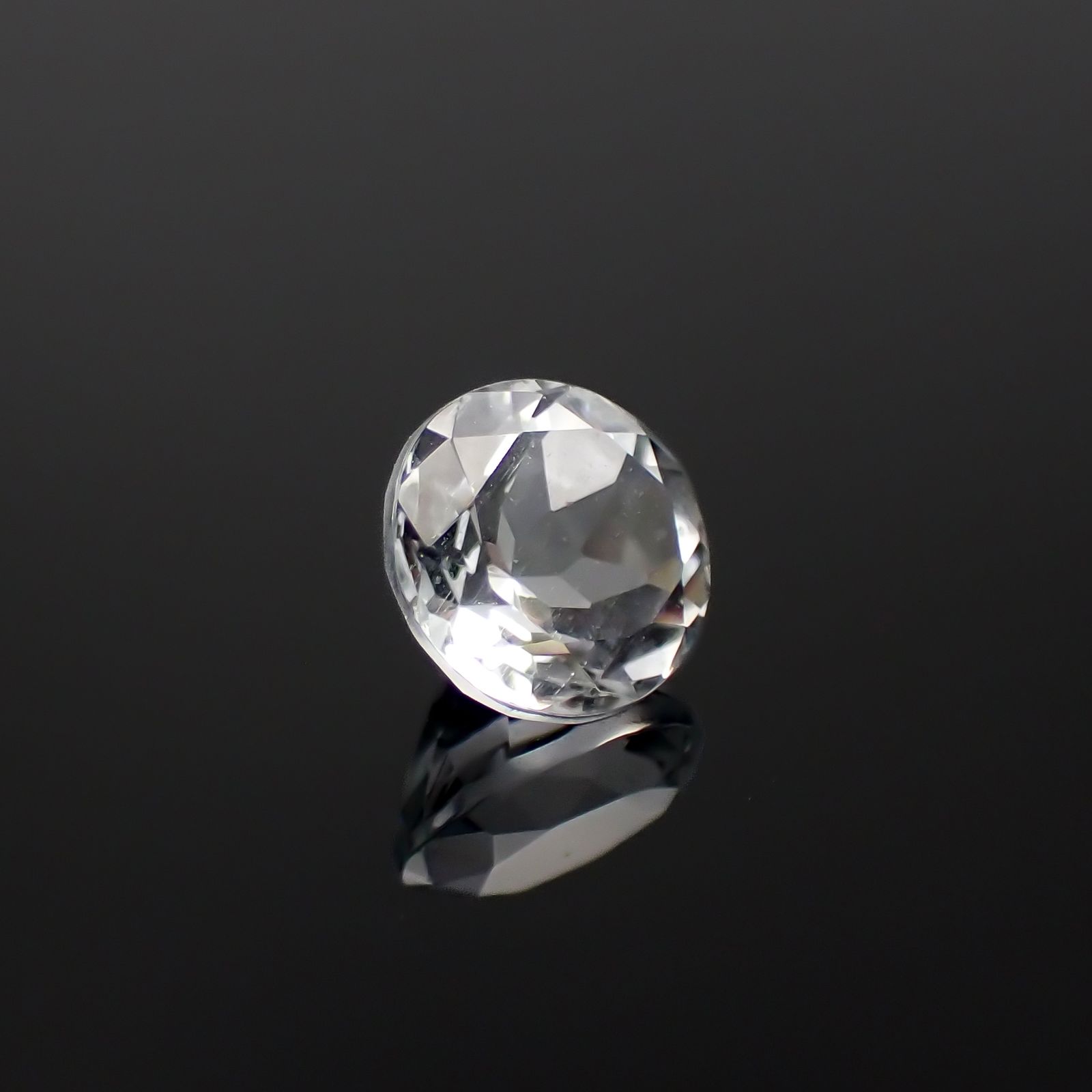 ゴッシェナイト パキスタン・ヒマラヤ産 0.86ct[230421846]6.1x6.1mm前後