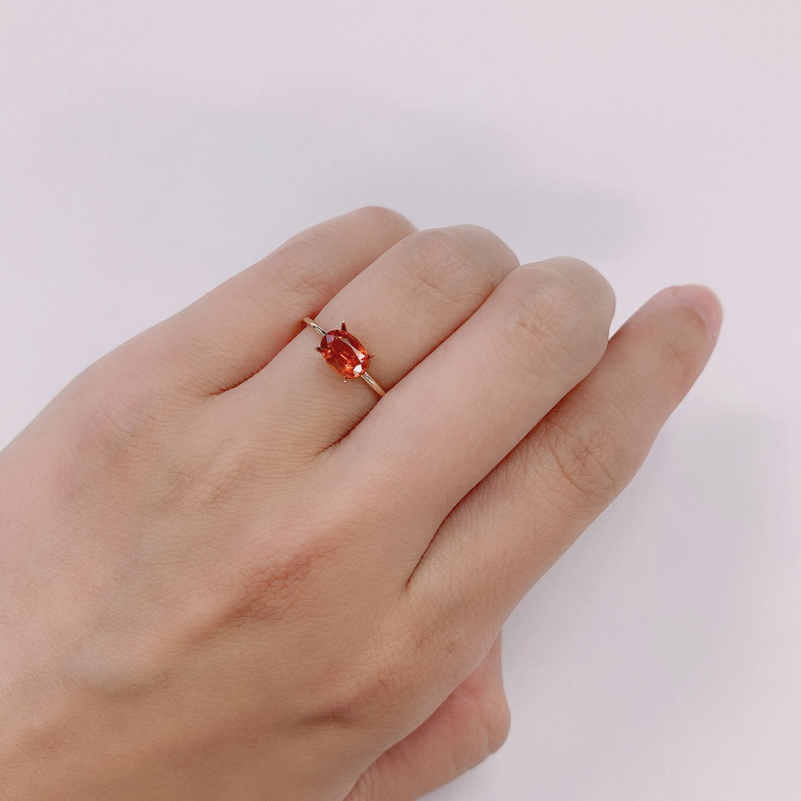 オレンジカイヤナイト(宝石名カイヤナイト) タンザニア産 0.87ct 識別済[210812449]6.9×4.9mm前後