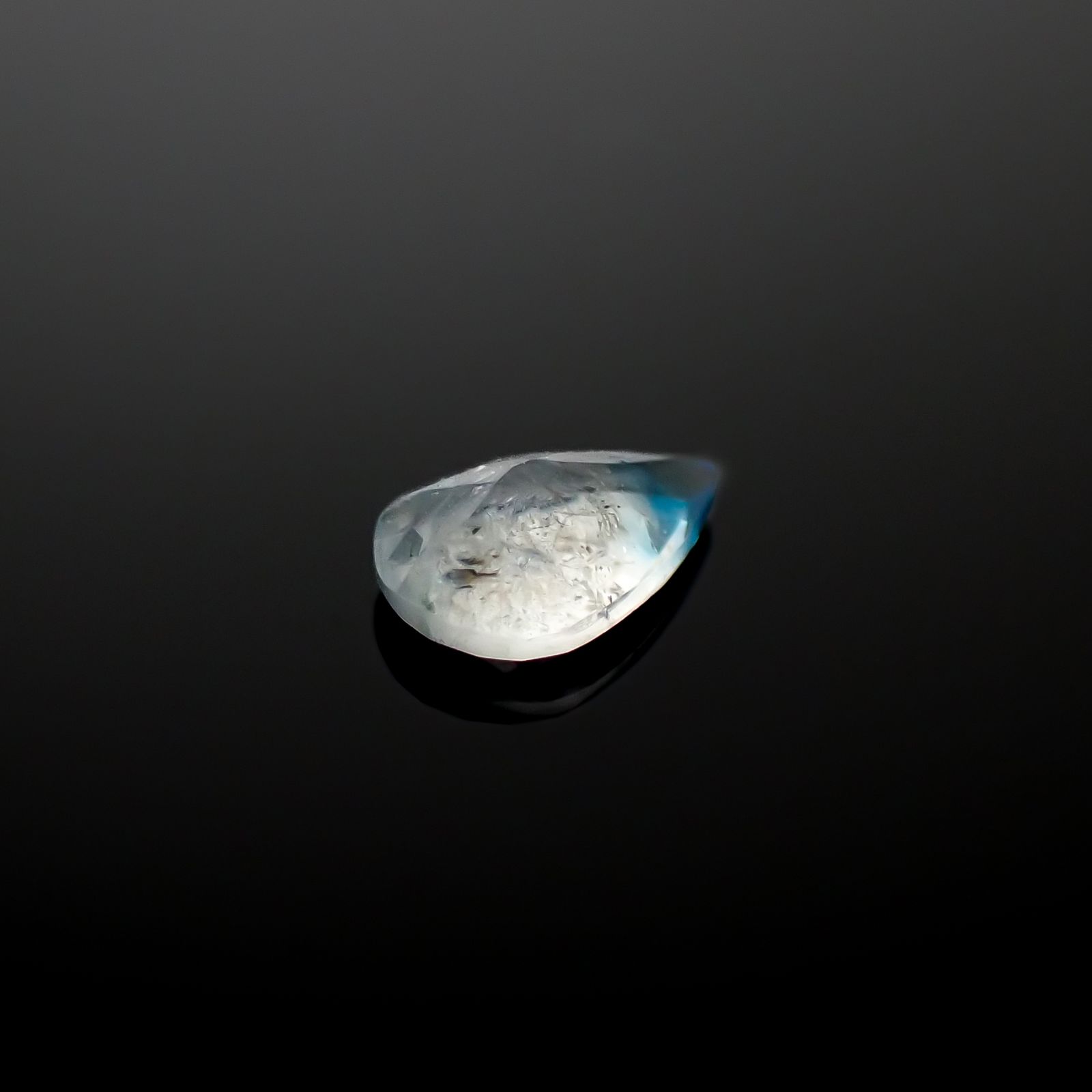 ユークレース(宝石名ユークレース)ジンバブエ産 0.23ct 識別済[241029230]5.3x3.6mm前後
