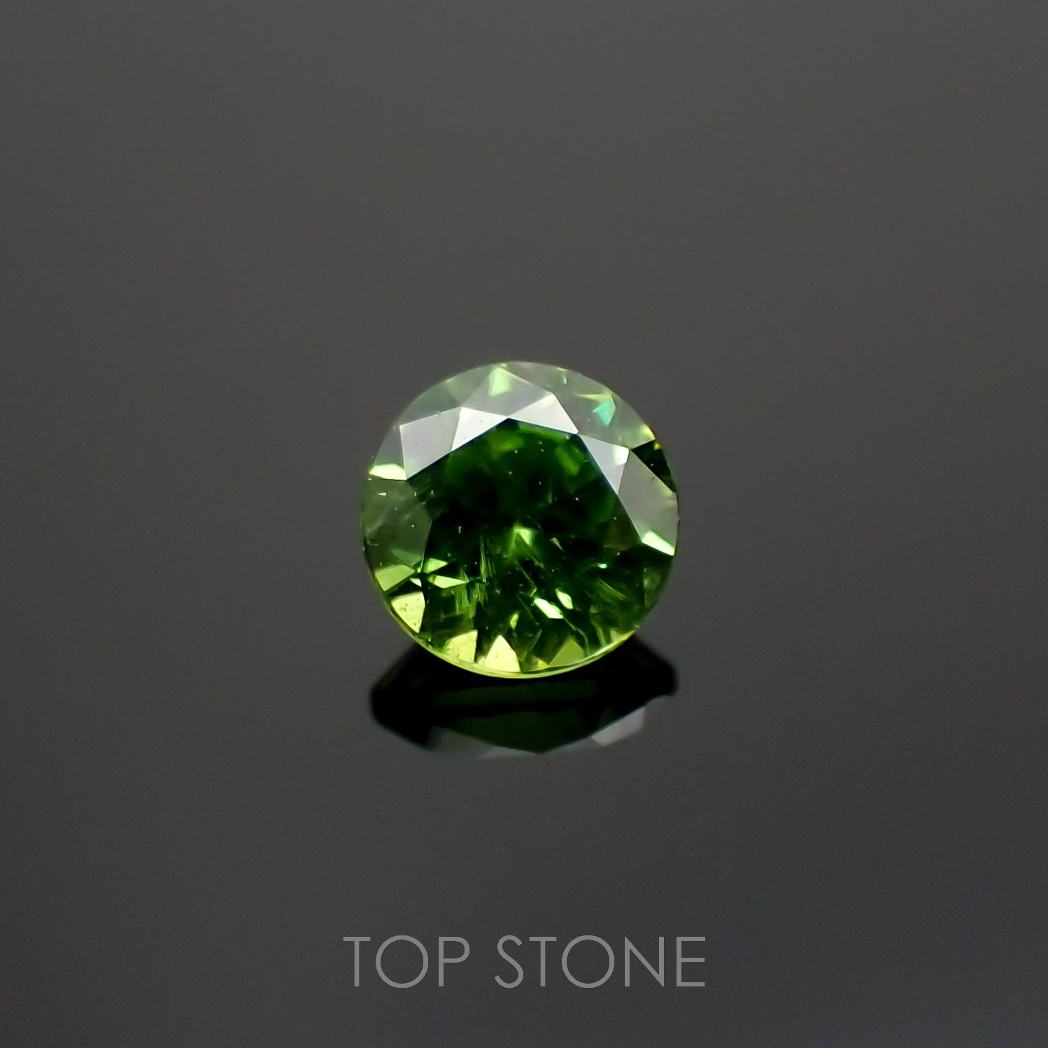 デマントイドガーネット ロシア産 0.14ct[221018229]3x3mm前後