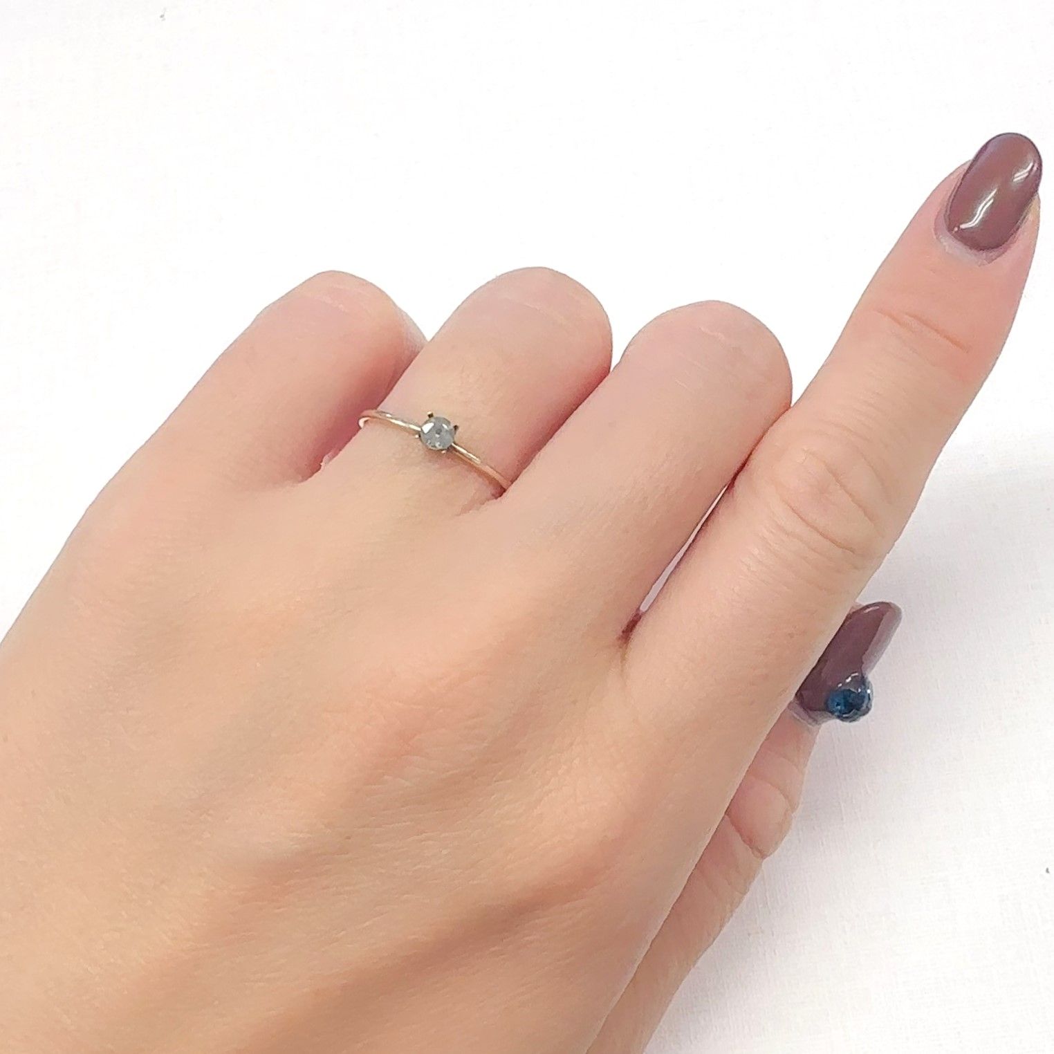 シルキーアレキサンドライト ブラジル・ミナスジェライス州ヘマチタ鉱山産 0.19ct[240627968]3.2x3.2mm前後