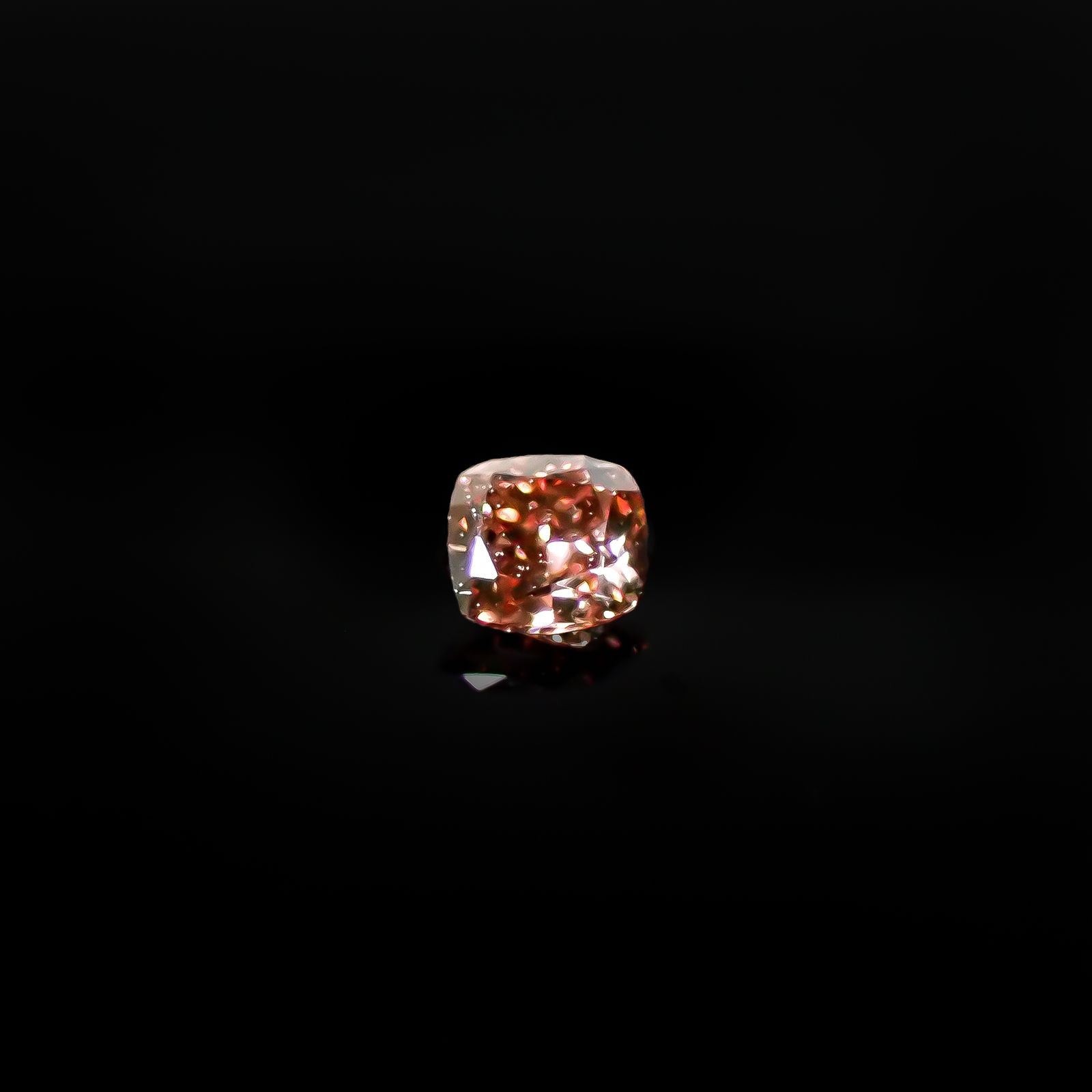 ピンクダイヤモンド(宝石名ダイアモンド VS-1/FANCY DEEP BROWNISH PINK) 0.057ct ソ付(AGT)[250129710]2.3x2.09mm前後
