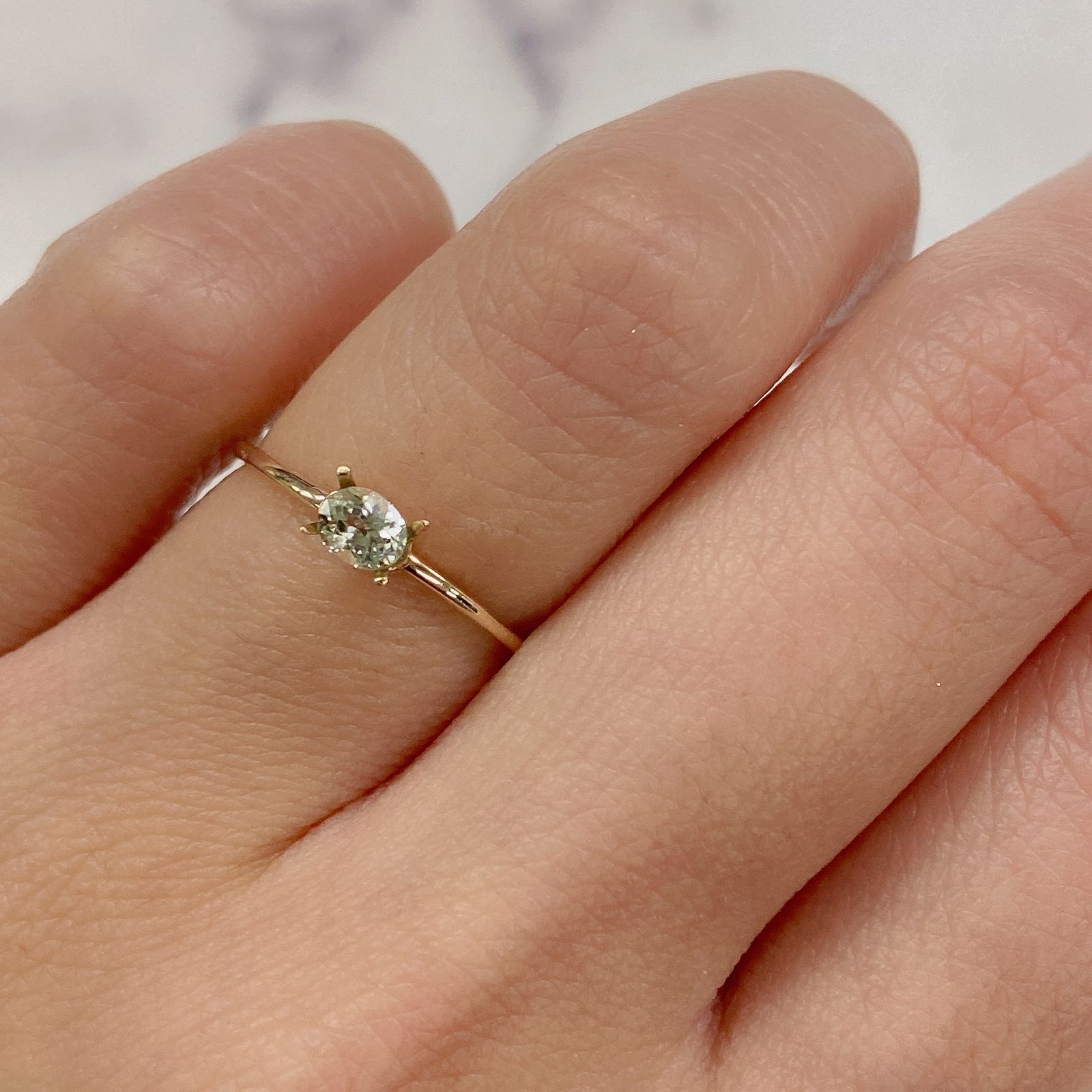 リューコガーネット(宝石名ホワイト グロッシュラー・ガーネット) ビルマ産 0.27ct 識別済[19111481]4×3mm前後