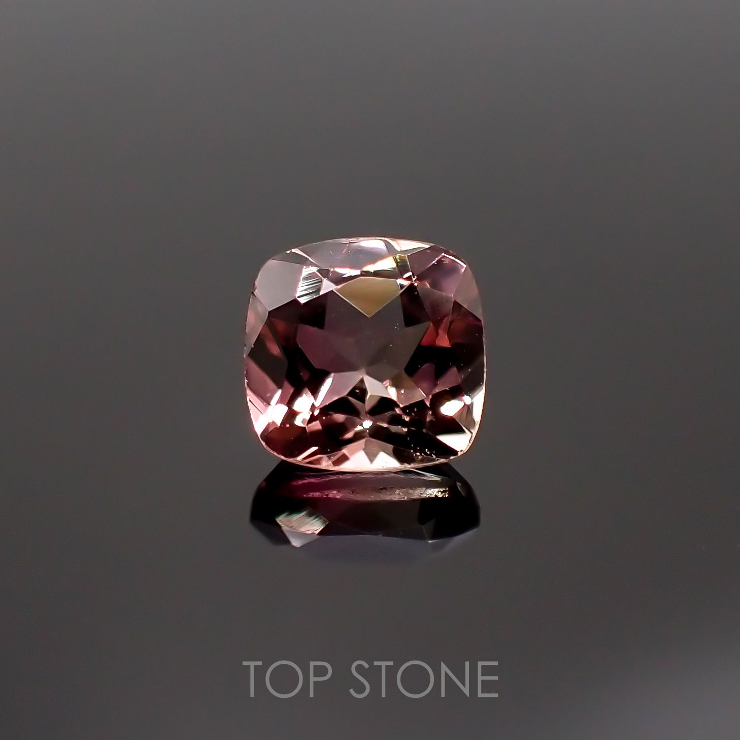 バイカラートルマリン(宝石名バイカラー・トルマリン) コンゴ民主共和国産 1.06ct 識別済[211013611]6.2×6.1mm前後