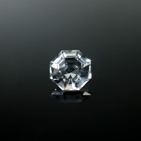 ◇オクタゴンカット◇レムリアンシードクリスタル(保証シール付き) ブラジル産 1.25ct / 7.1x7mm前後 [250730863]