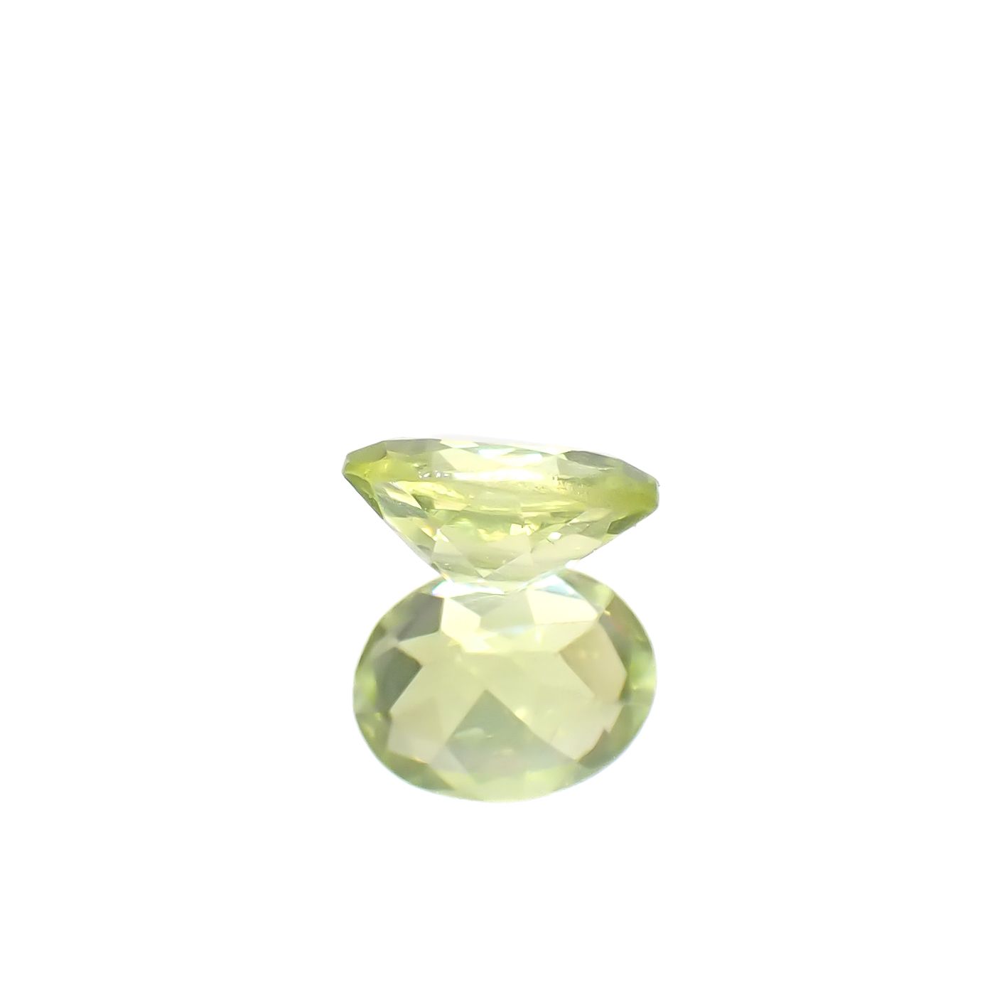 パロットクリソベリル(宝石名クリソベリル)インド産 0.39ct 識別済[240627988]5x4mm前後