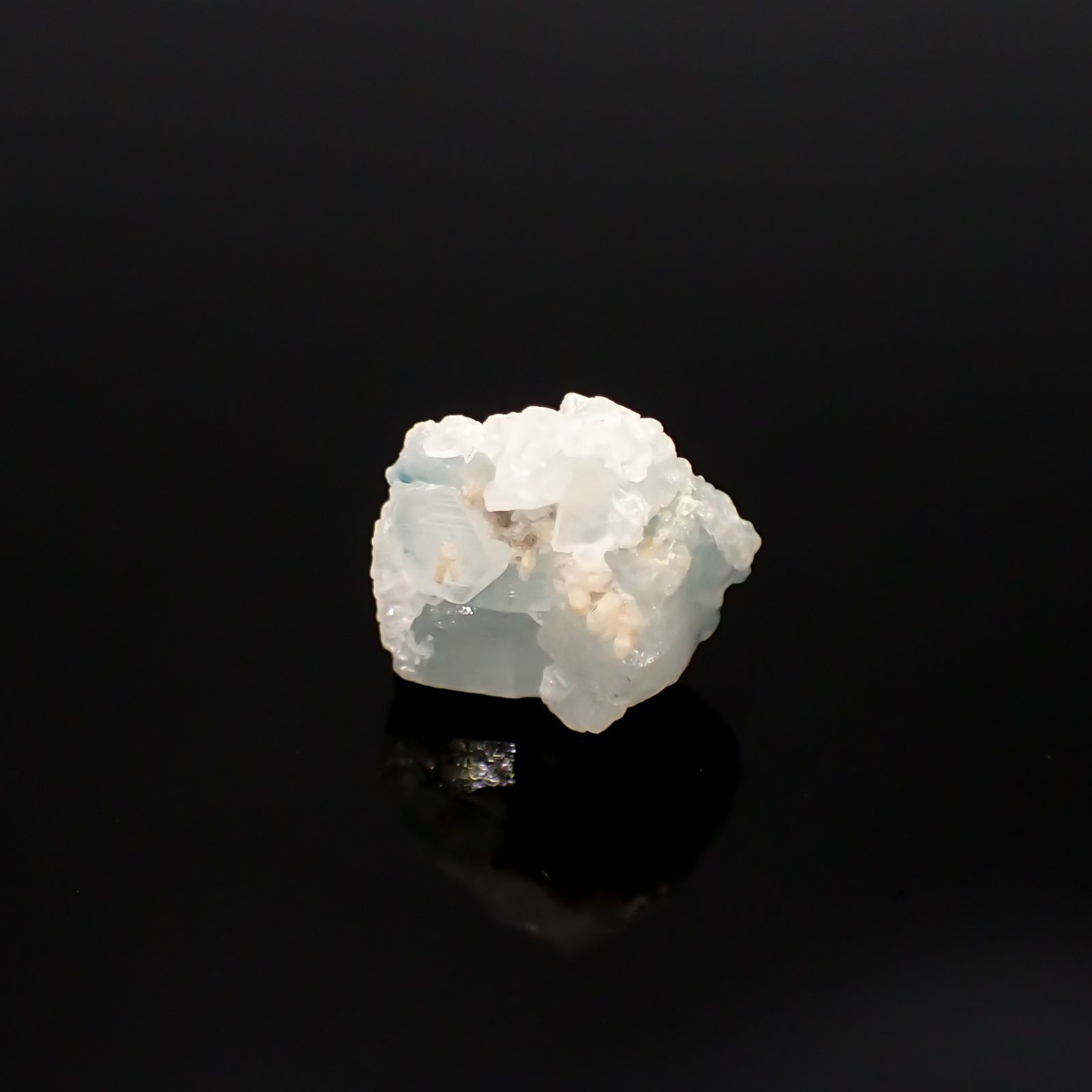 ユークレース 原石 ブラジル産 5.57ct[220515768]11.2x9.8mm前後