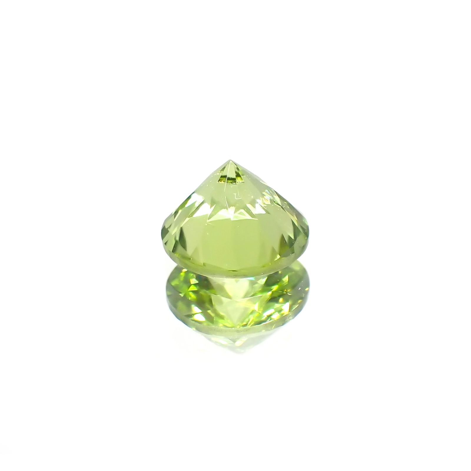 ペリドット(宝石名ペリドット) パキスタン産 識別済 1.10ct / 6.4x6.4mm前後 [210813070]