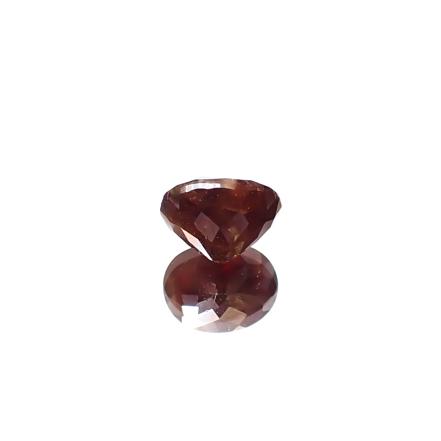 レインボーガーネット 日本・奈良県産 2.80ct [250129673]8.6x6.7mm前後