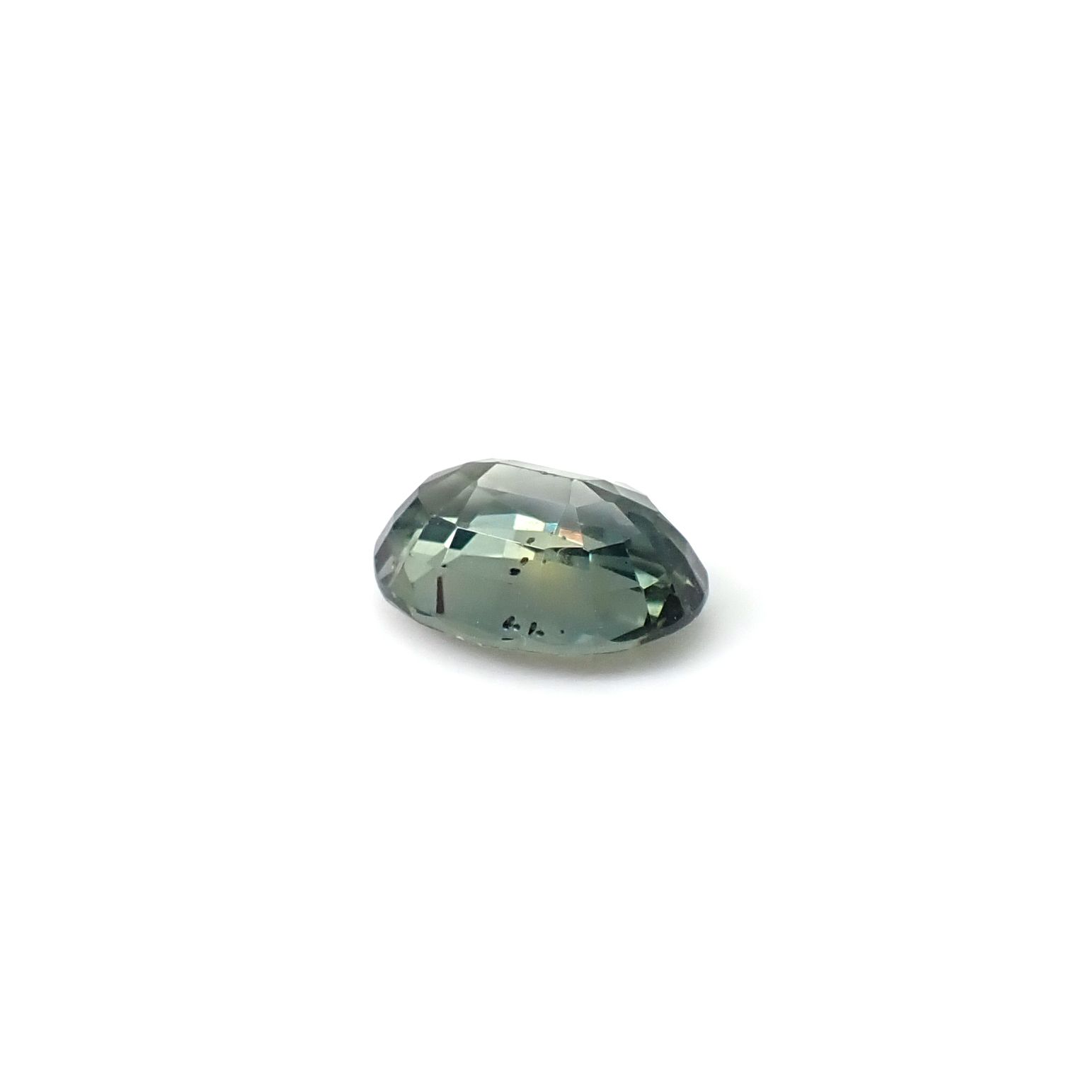 サファイア(宝石名サファイア) マダガスカル/スリランカ産 ソ付(彩珠) 1.617ct / 7.9x6mm前後 [260112479]
