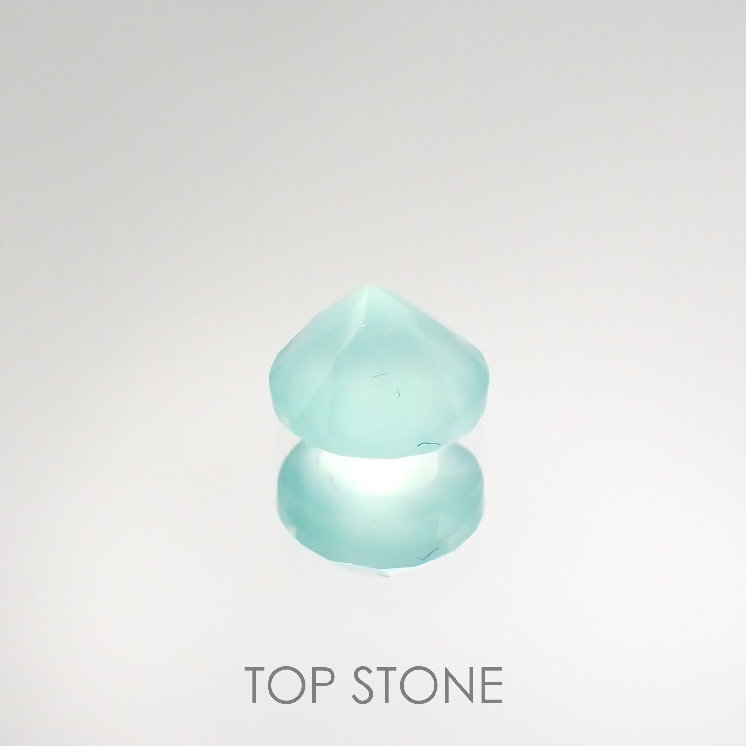 アクアプレーズ(宝石名ブルー グリーン・カルセドニー) 南アフリカ産 0.88ct 識別済[210912344]6.1×6.1mm前後
