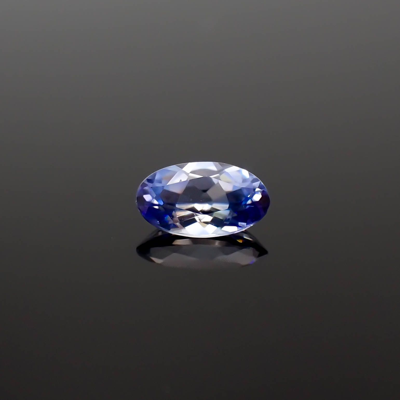 ベニトアイト アメリカ・カリフォルニア州産 0.19ct[240527392]4.8x2.7mm前後