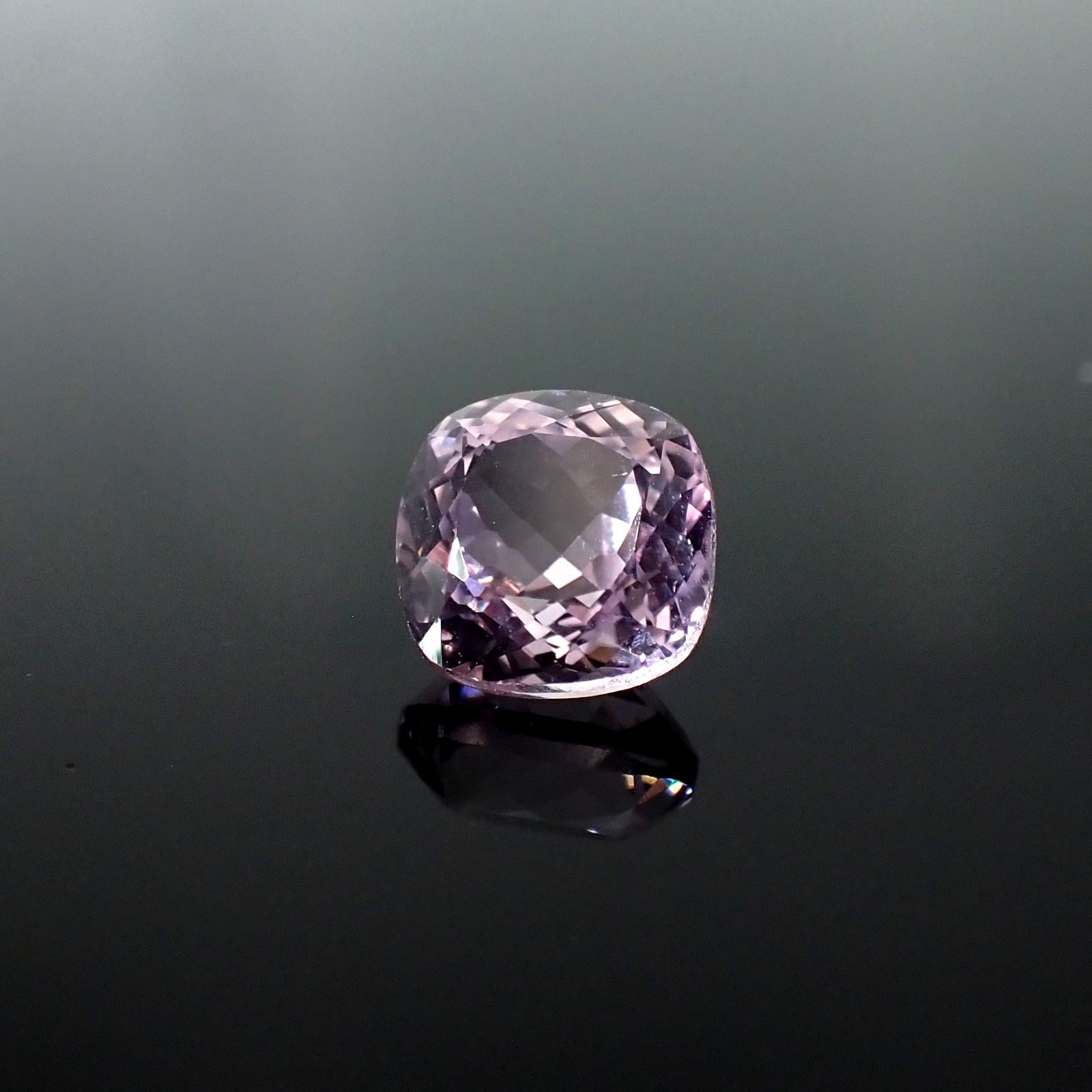 クンツァイト アフガニスタン産 1.89ct[231224788]7.1x7mm前後