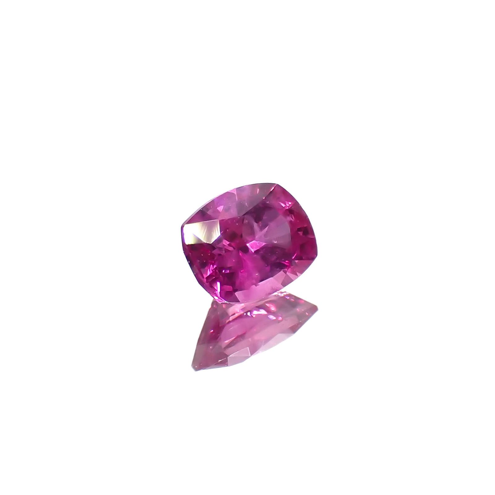 ルビー ビルマ/モザンビーク産 0.35ct[231225034]4.4x3.5mm前後