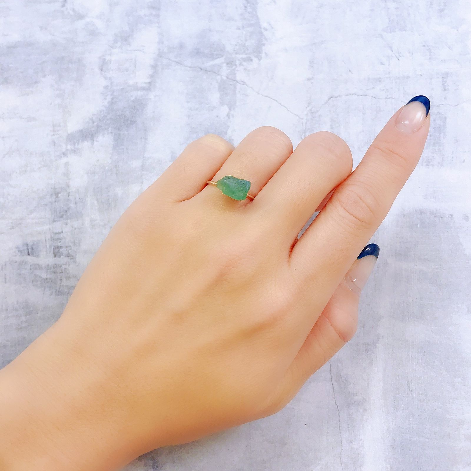 ブルーグリーンコーネルピン 原石 タンザニア産 3.44ct[221219198]10.2x7mm前後