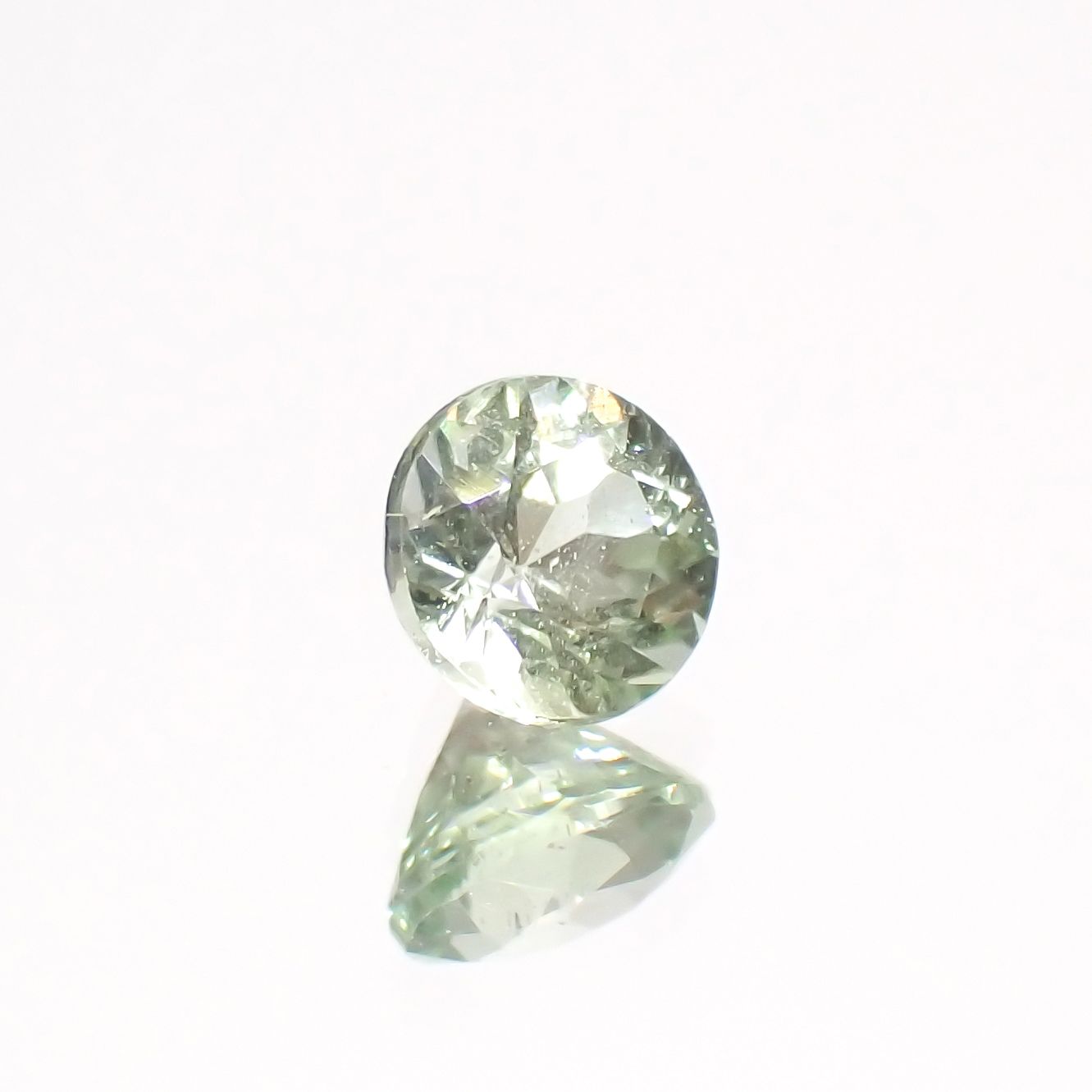 バナジウムコーネルピン(宝石名コーネルピン)タンザニア・タンガ州産 0.27ct 識別済[230521911]3.8x3.8mm前後