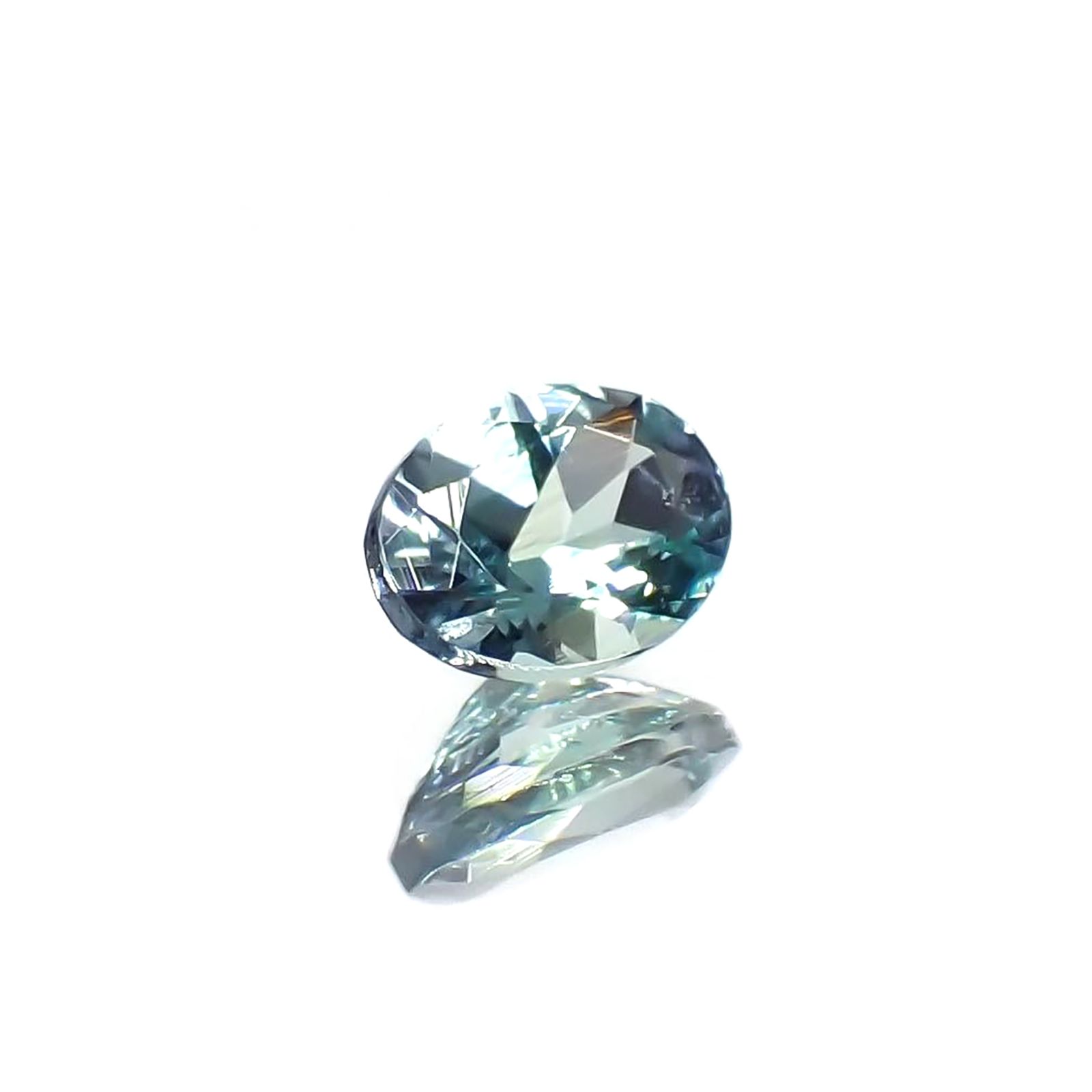 ブルーグリーンコーネルピン タンザニア産 0.18ct / 4x3mm前後 [260222848]