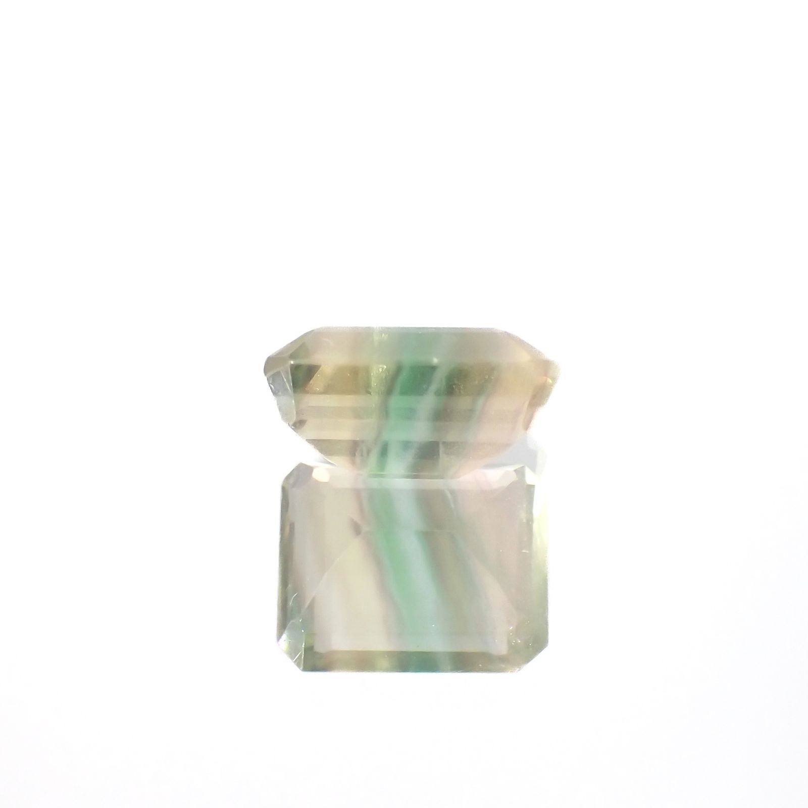 バイカラーフローライト フルオレッセンス ブラジル産 3.73ct[230722975]9.7x7.9mm前後