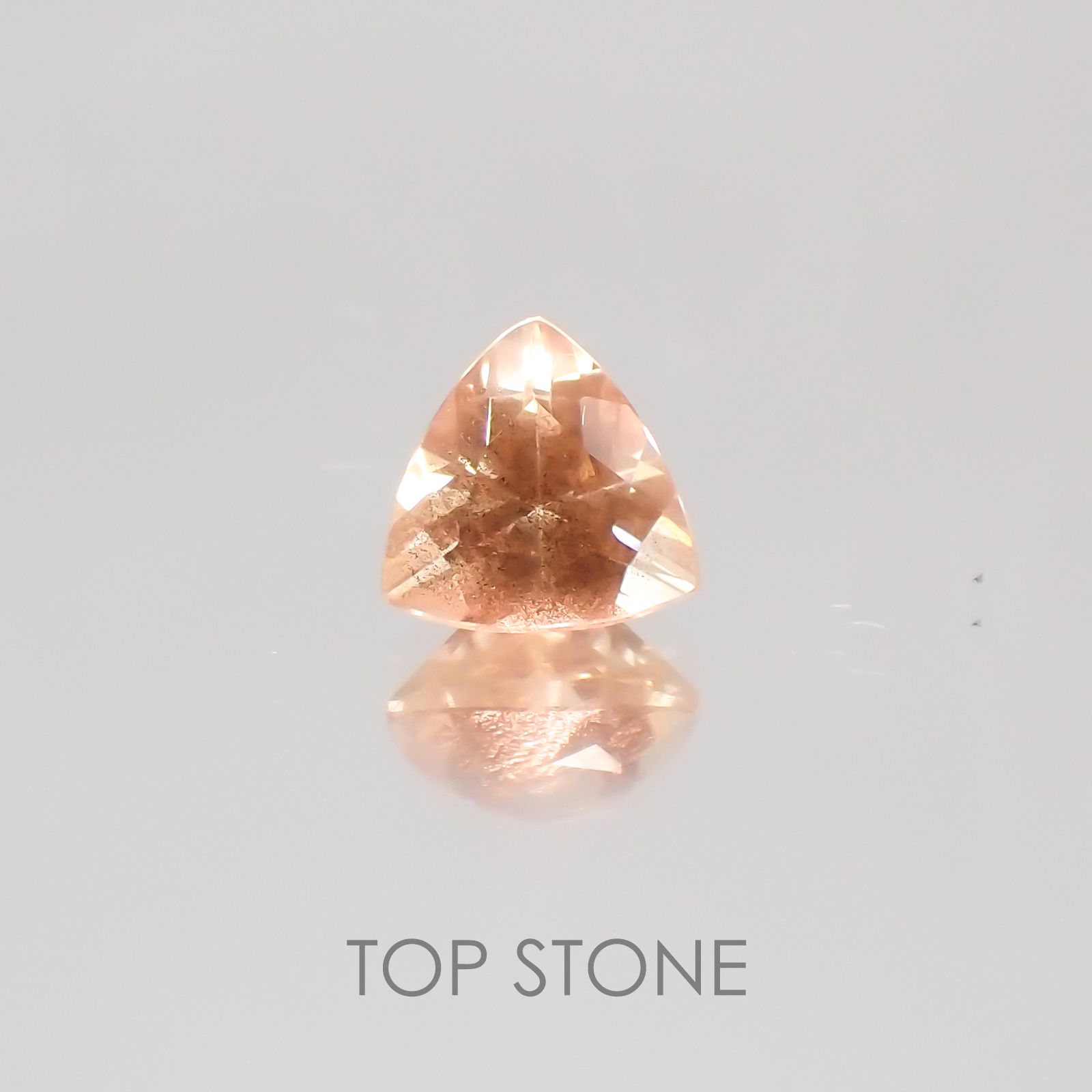オレゴンサンストーン アメリカ産 ルース 0.44ct[21018943]5.1×5.1mm前後