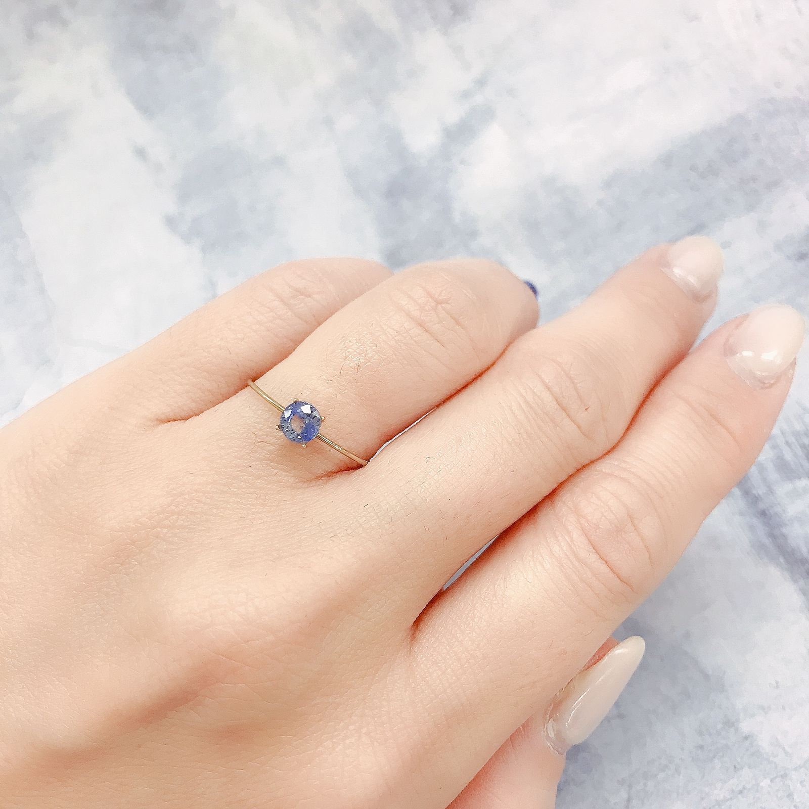 アイスブルーサファイア(宝石名サファイア)スリランカ/マダガスカル産 0.52ct 識別済[220515968]4.5x4.5mm前後