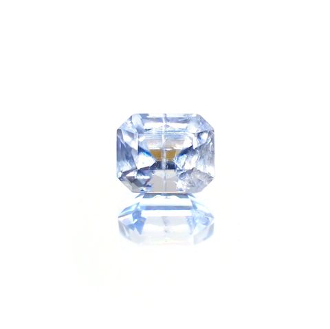 ベニトアイト(宝石名ベニトアイト) アメリカ・カリフォルニア州サンベニト産 ソ付(彩珠) 0.645ct / 5.1x4.2mm前後 [210310210]