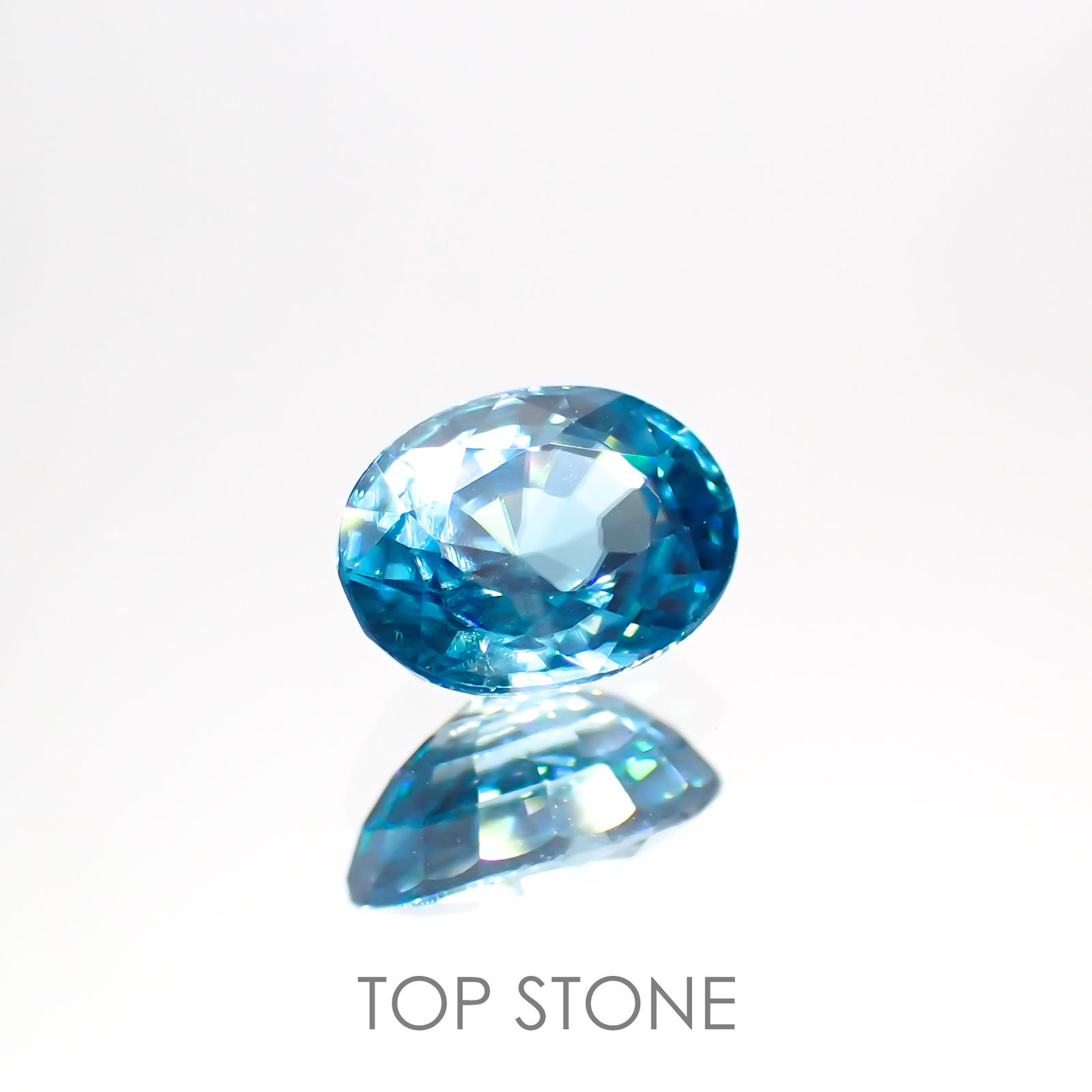 ブルージルコン(宝石名ジルコン) カンボジア産 1.42ct 識別済[20063102]7.1×5mm前後