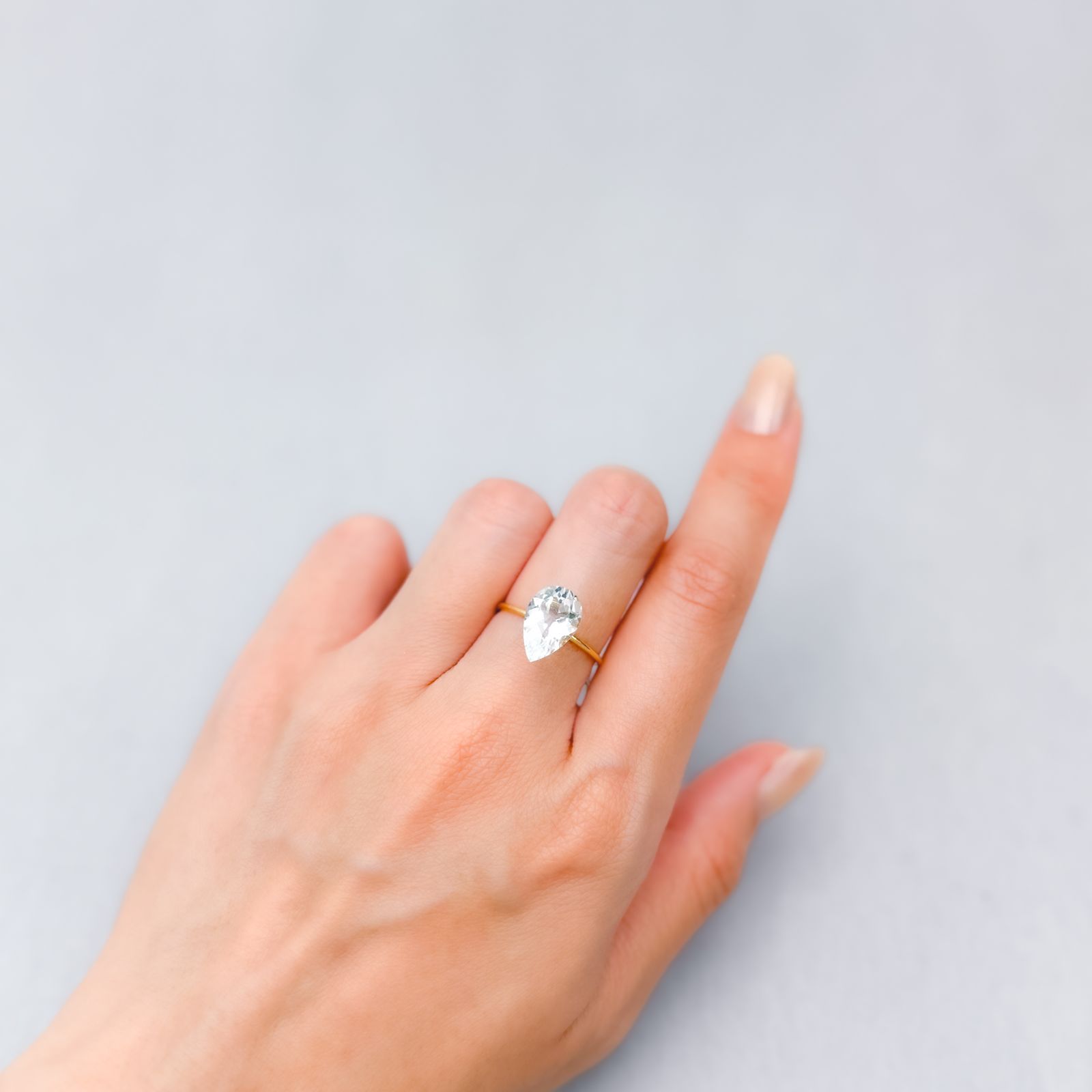 アクアマリン モザンビーク産 2.64ct [250530334]12.2x8mm前後