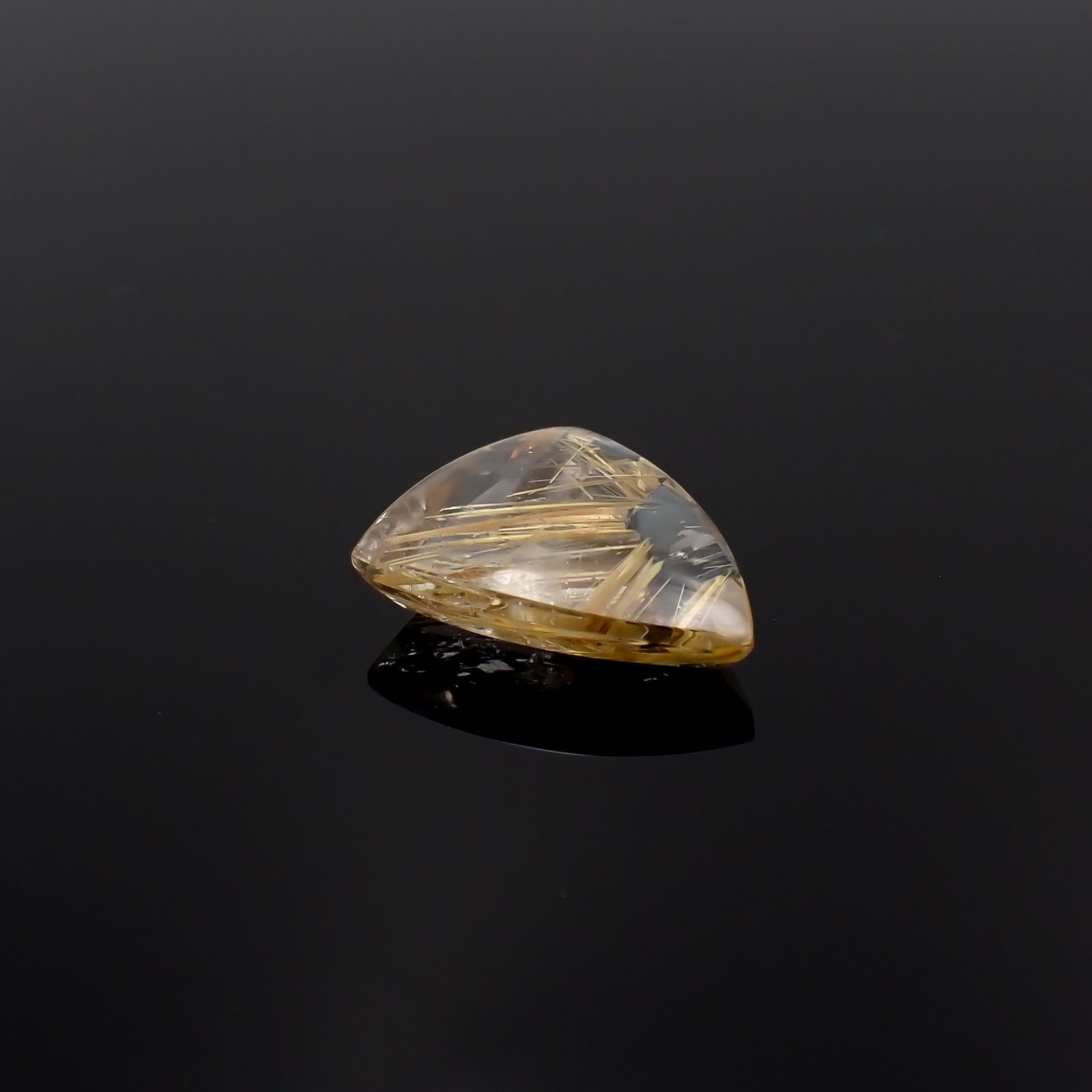 太陽ルチルクォーツ ブラジル産 9.60ct [231023679]18.8x14.6mm前後