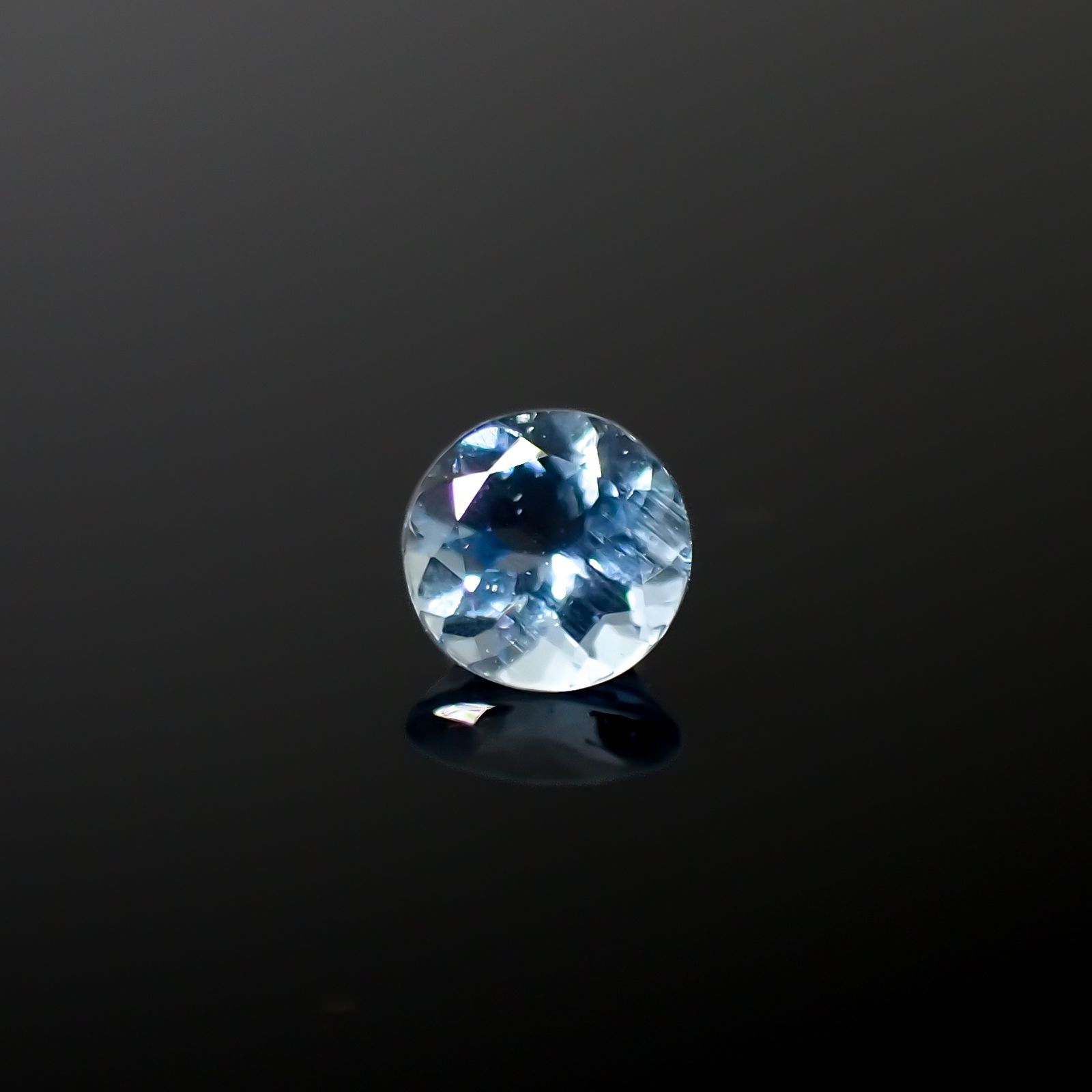 アクアマリン(宝石名アクアマリン)モザンビーク産 0.42ct 識別済[240226011]5x5mm前後