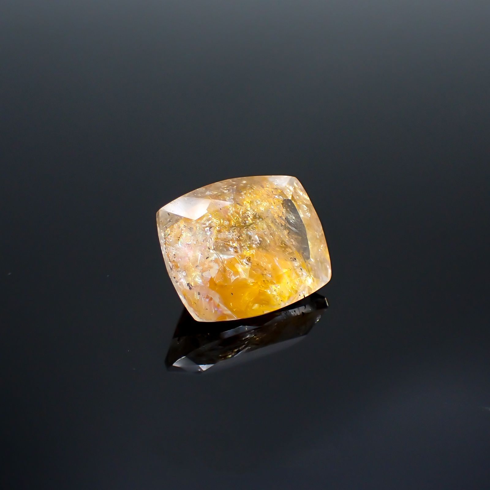オーロラクォーツ ブラジル・ミナスジェライス産 13.95ct[220114357]17x13.8mm前後