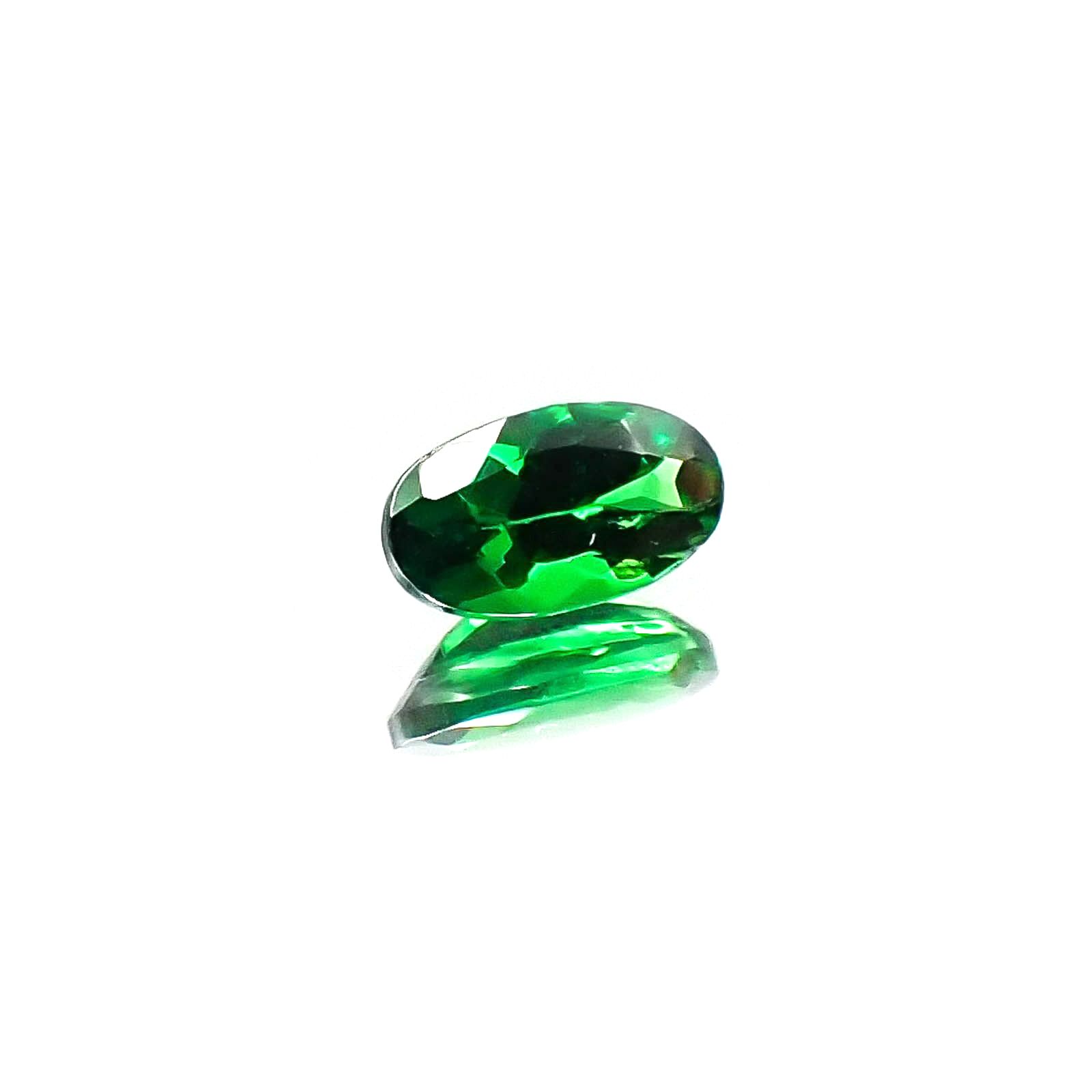 ツァボライト(宝石名グリーン グロッシュラー・ガーネット)タンザニア産 0.24ct 識別済[250622382]5x2.8mm前後