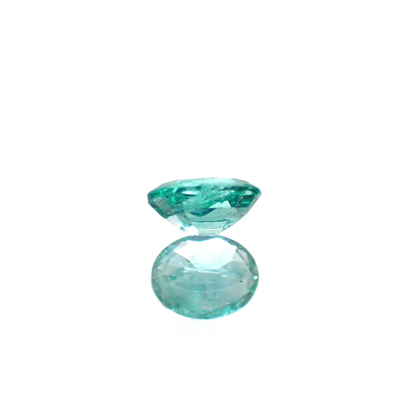 ブルーエメラルド(ブルーグリーンベリル) ザンビア産 0.30ct [250430285]5x3.9mm前後