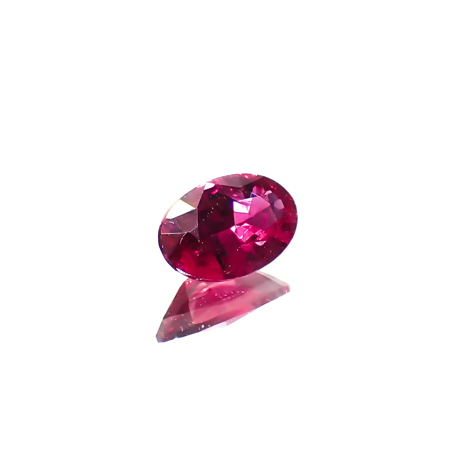 ルビー ビルマ/モザンビーク産 0.37ct [241029394]5.7x3.5mm前後