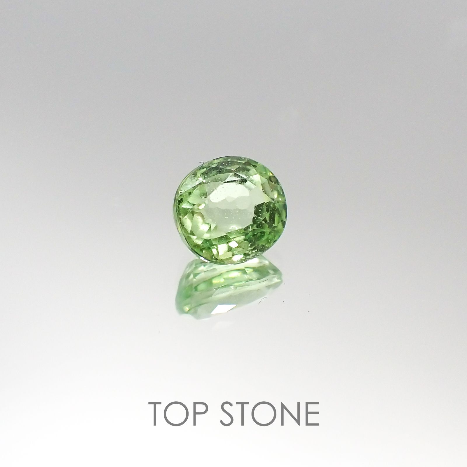 ミントガーネット タンザニア産 ルース 0.98ct[20095513]6×5.4mm前後