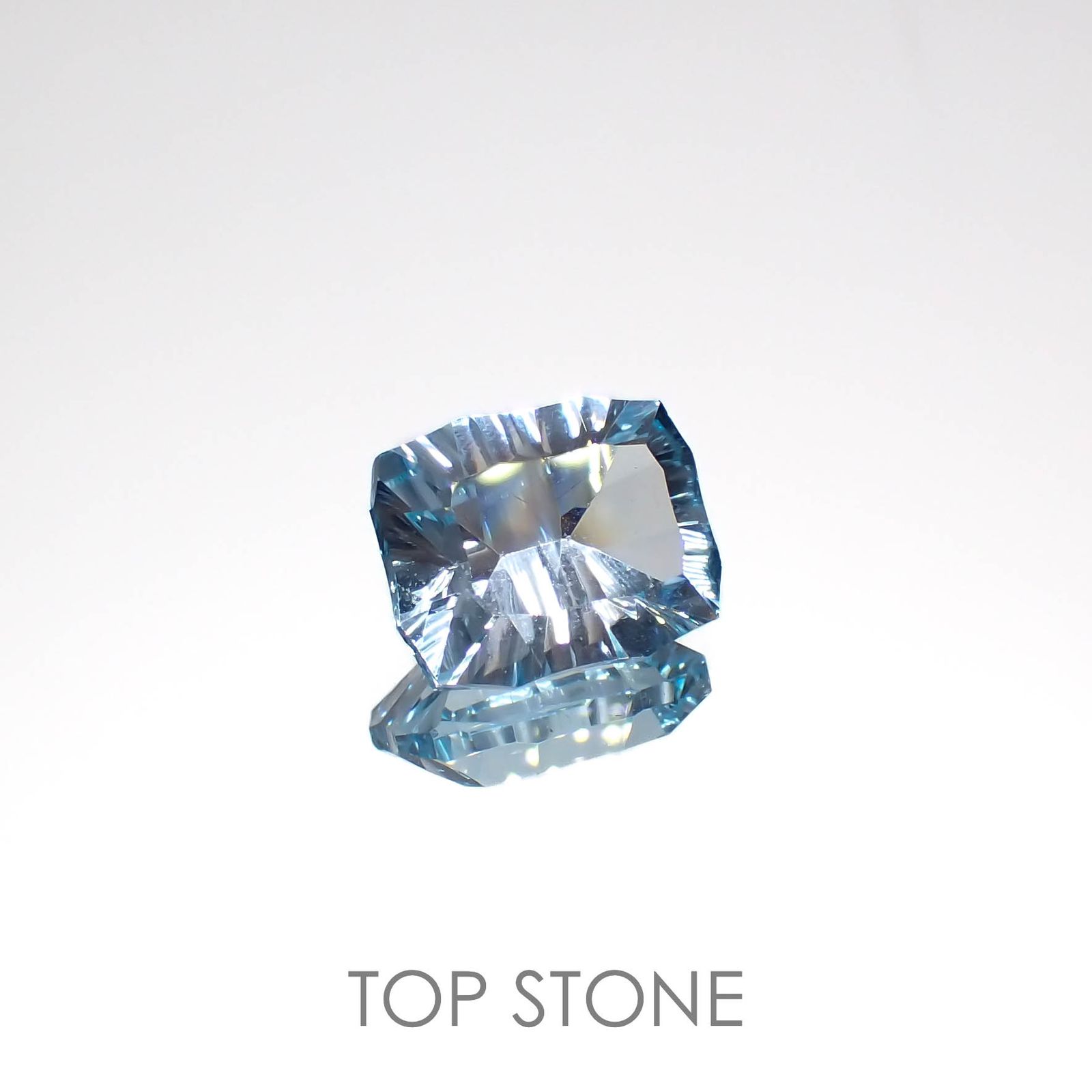 ◇カスタムカット◇ブルートパーズ ブラジル産 3.80ct[221219366]10x8.1mm前後