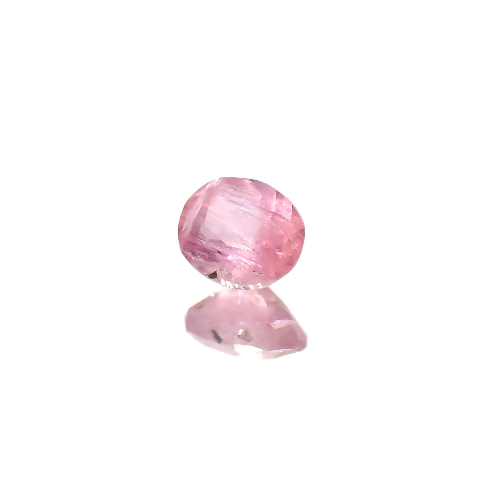 ペツォッタイト(ラズベリル)(宝石名ペツォッタイト)マダガスカル産 0.16ct 識別済[231023644]3.6x3mm前後
