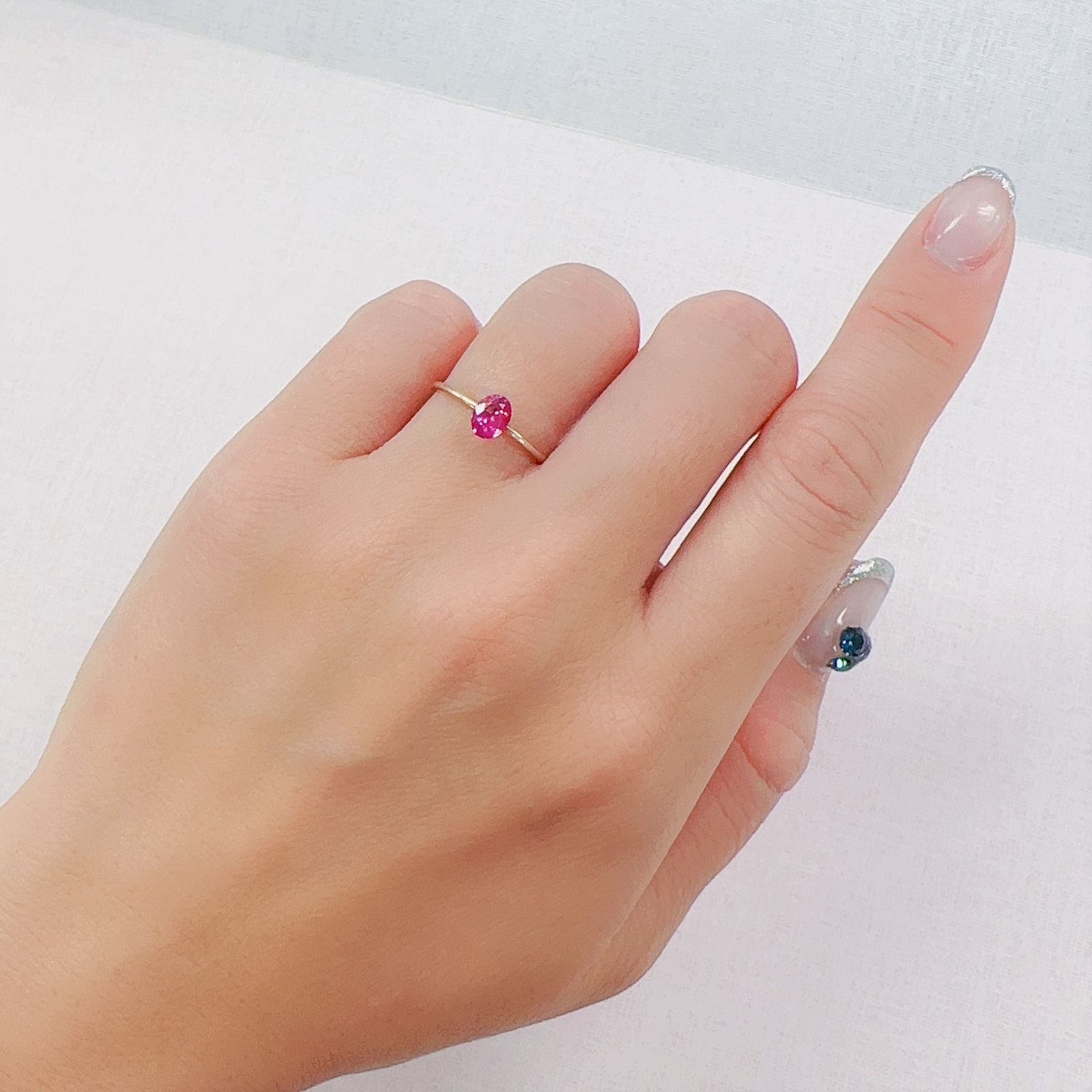 ルビー ビルマ/モザンビーク産 0.43ct[230622353]5.5x4.2mm前後