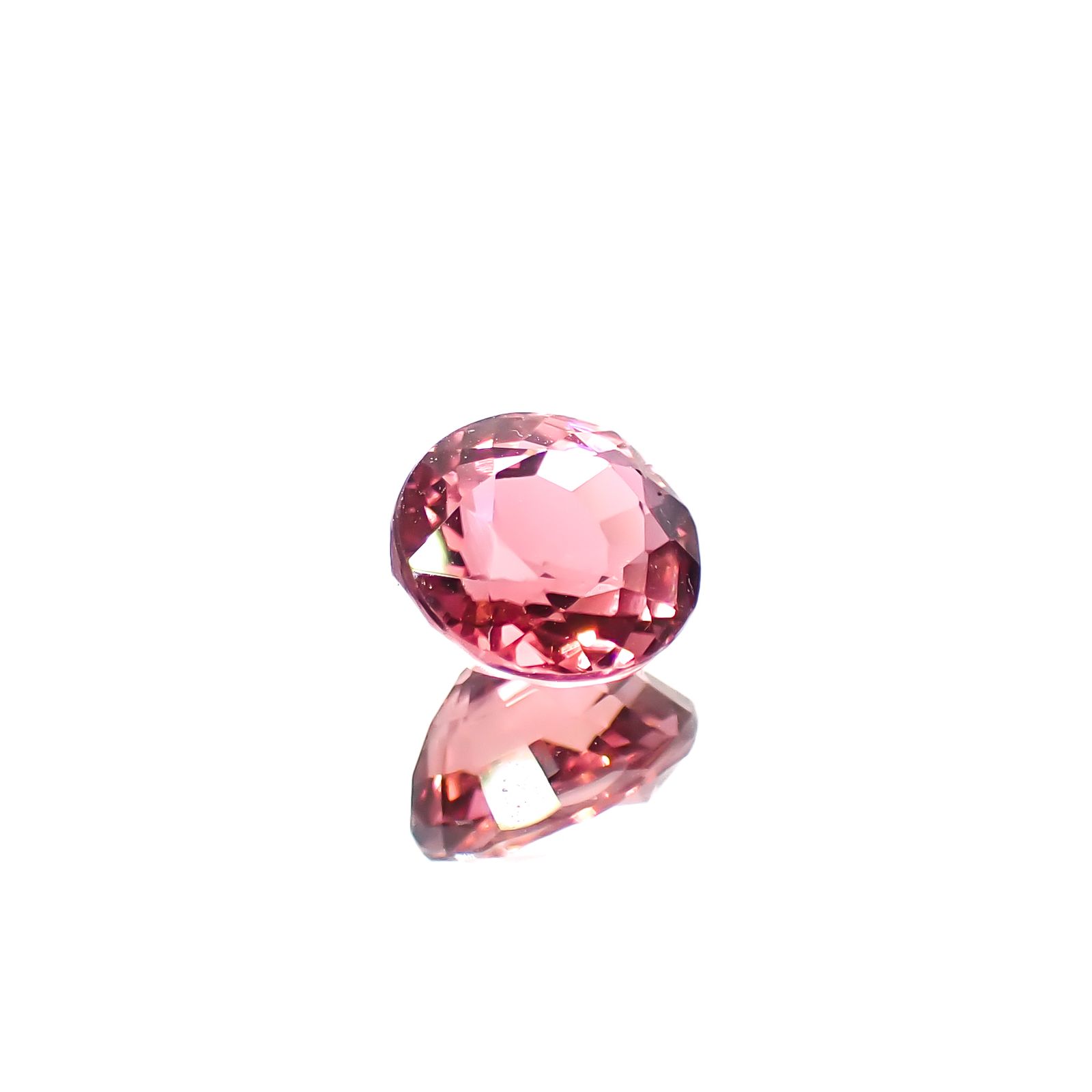 ローズピンクトルマリン(宝石名ピンク・トルマリン)ブラジル/アフリカ産 1.68ct 識別済[240929136]7.6x6.9mm前後