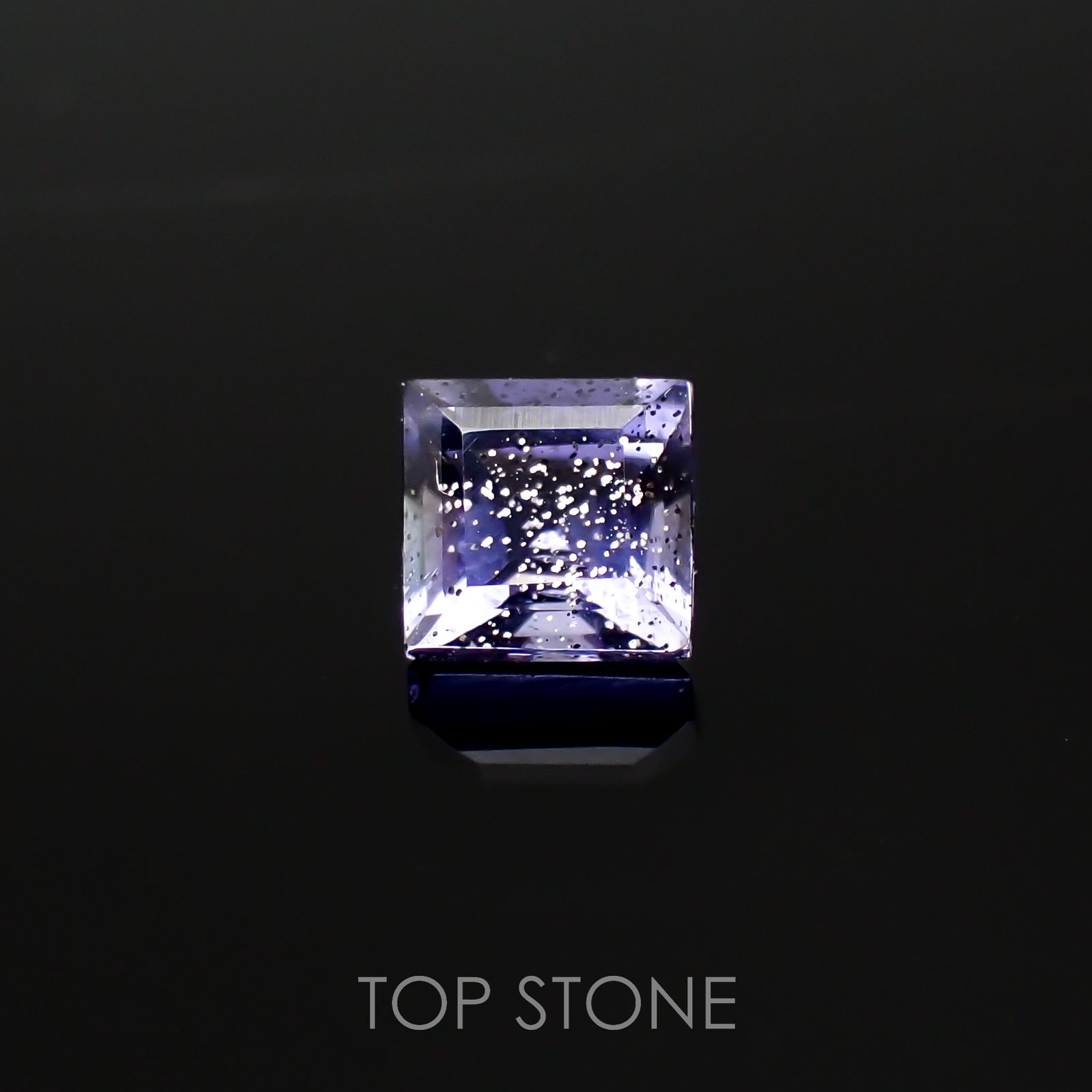 アイオライトサンストーン インド/ブラジル産 0.34ct[220918051]4.1x4mm前後
