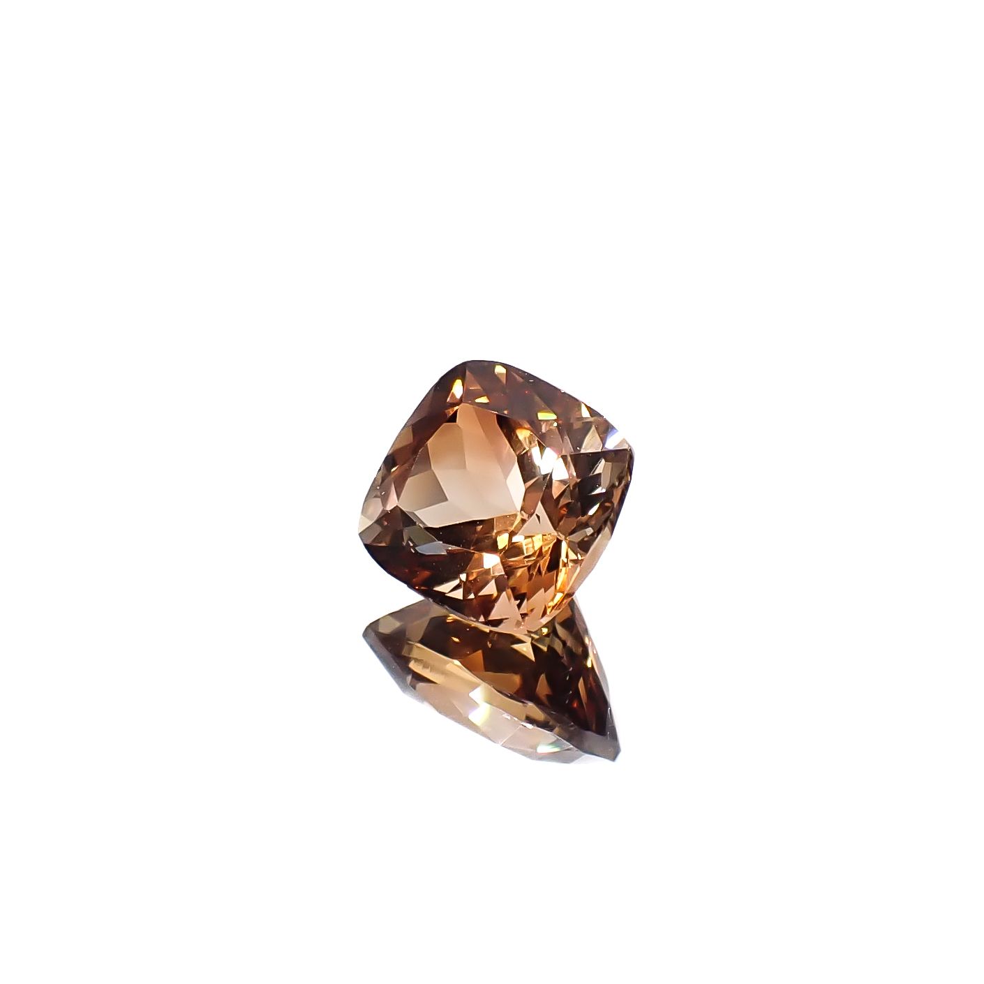バイカラートパーズ ブラジル産 4.77ct [241129455]9.6x8.9mm前後